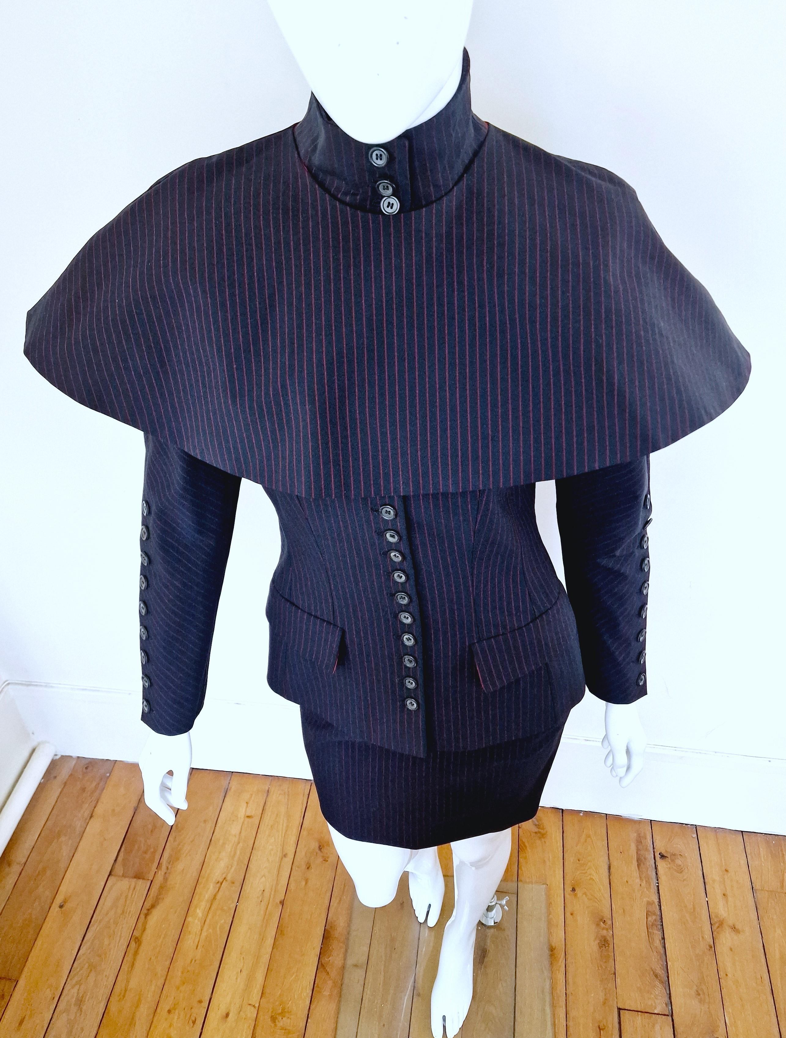 Early Alexander McQueen Joan of Arc Cape 1998 AW98 Runway Collar Dress Suit  en vente 7