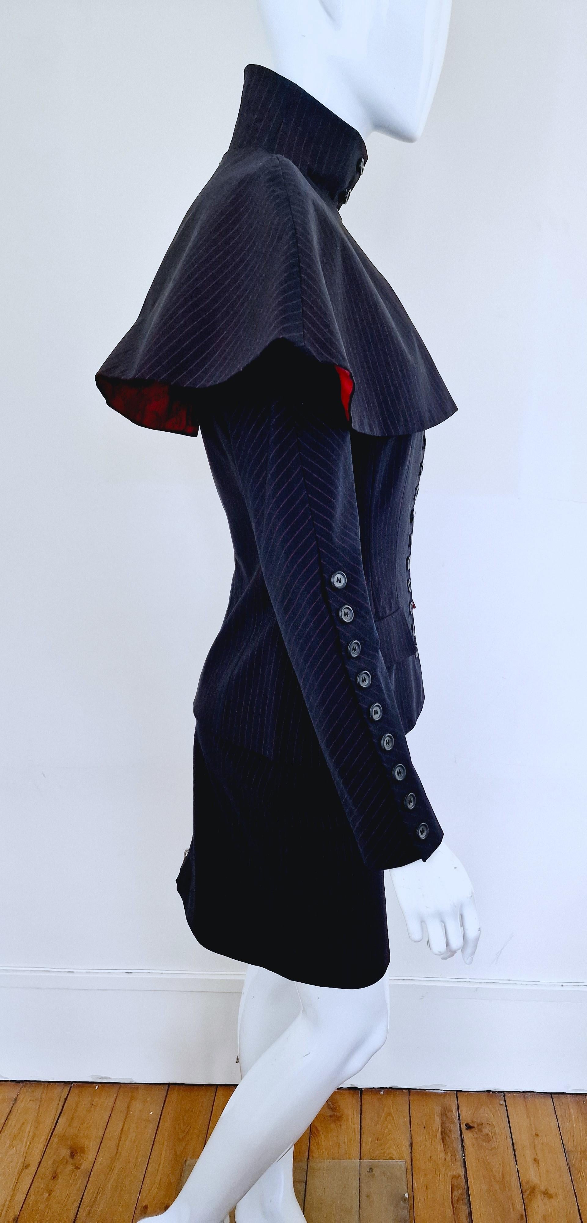 Early Alexander McQueen Joan of Arc Cape 1998 AW98 Runway Collar Dress Suit  en vente 9