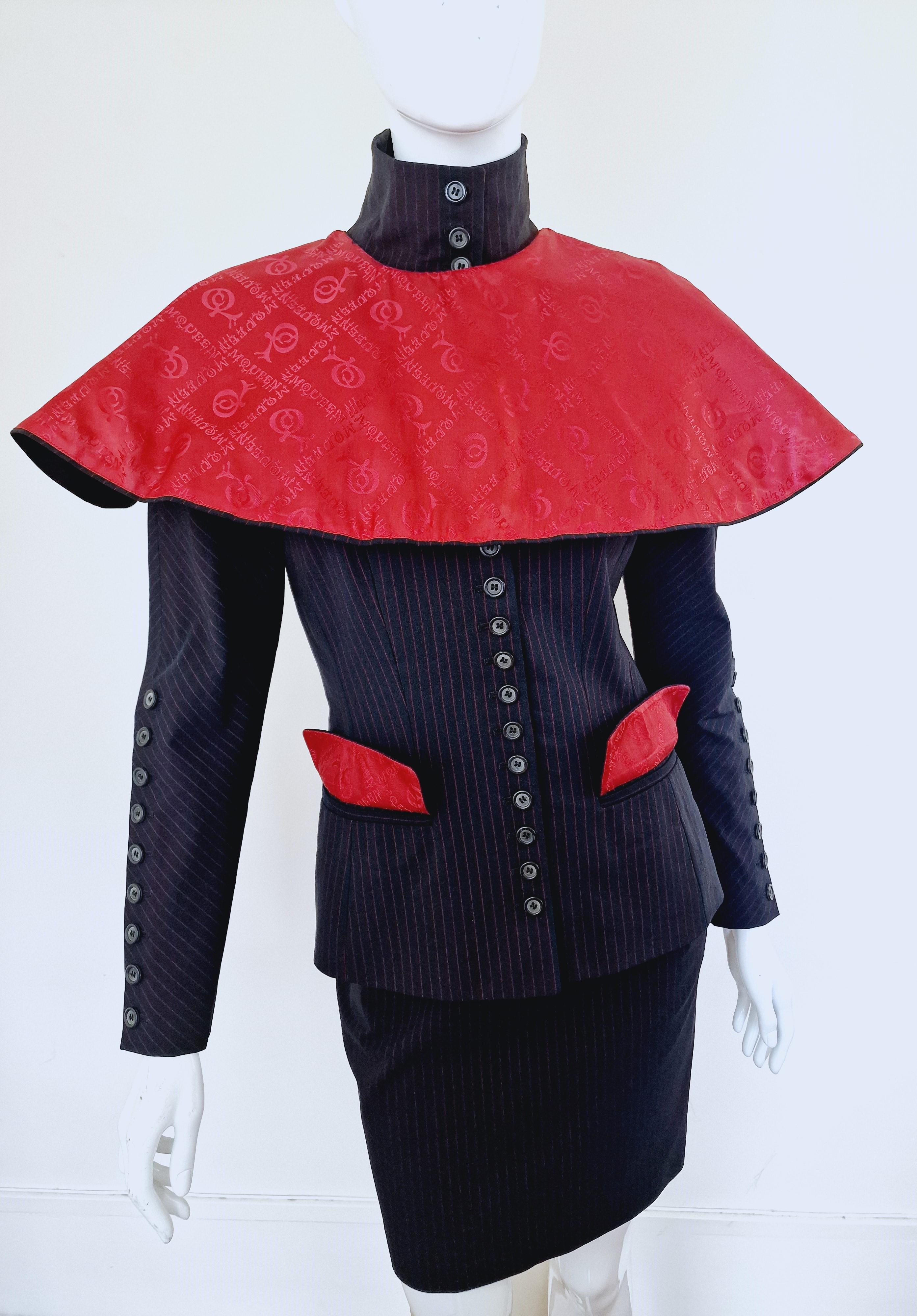 Early Alexander McQueen Joan of Arc Cape 1998 AW98 Runway Collar Dress Suit  In Excellent Condition For Sale In PARIS, FR