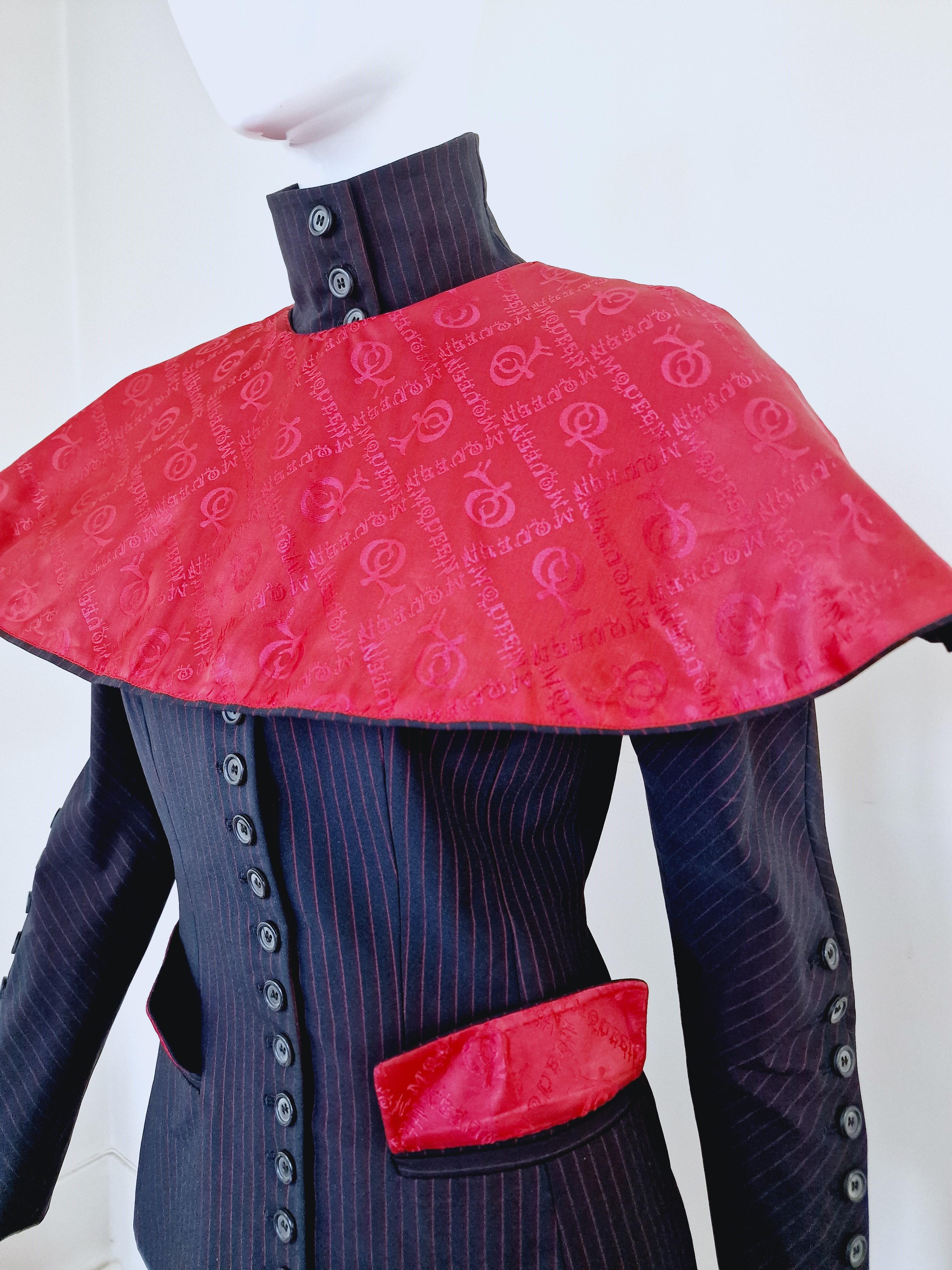 Early Alexander McQueen Joan of Arc Cape 1998 AW98 Runway Collar Dress Suit  en vente 4