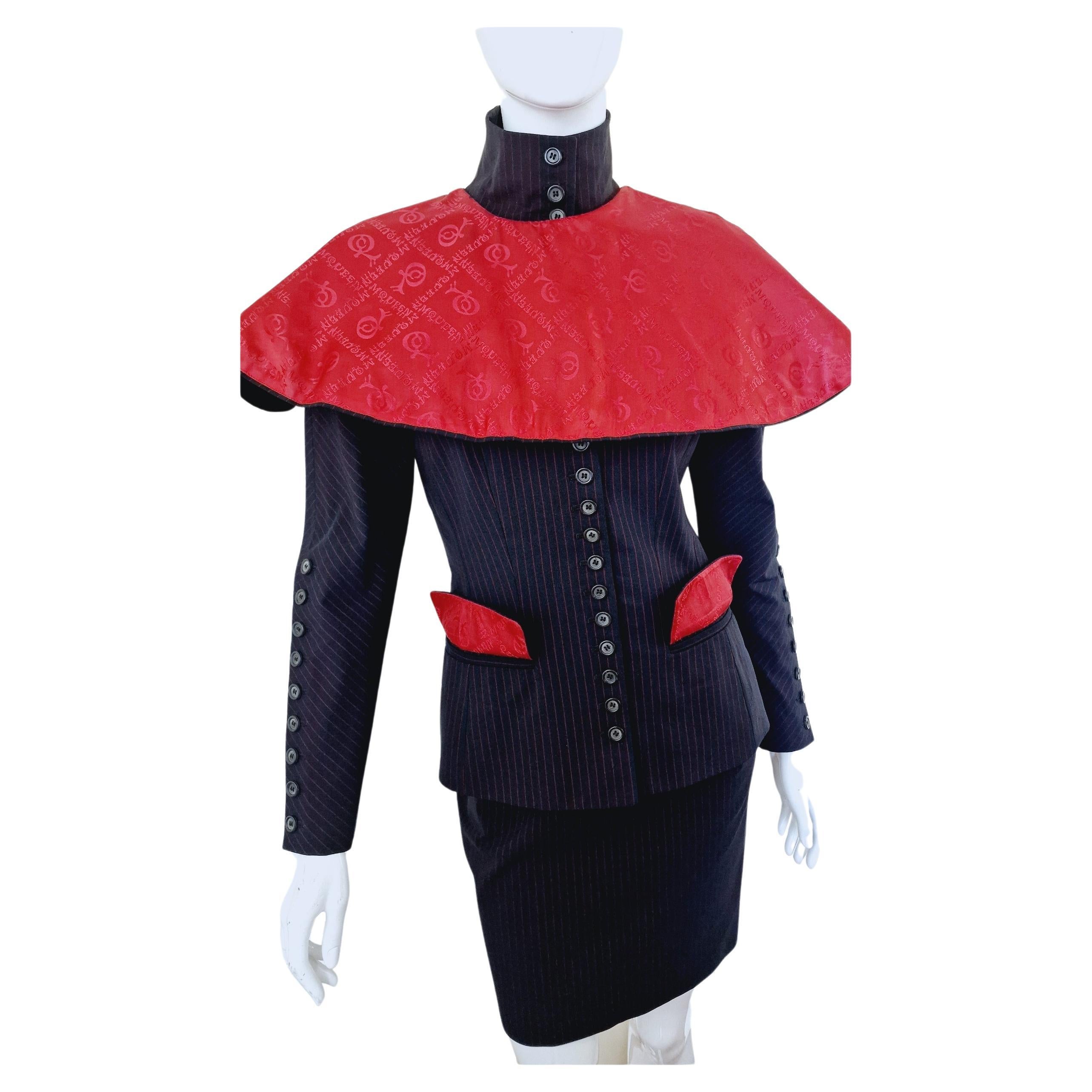 Early Alexander McQueen Joan of Arc Cape 1998 AW98 Runway Collar Dress Suit  en vente