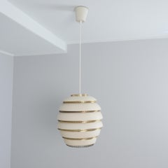 Early Alvar Aalto A332 Beehive Pendant in White & Brass, Valaistustyö 1950s