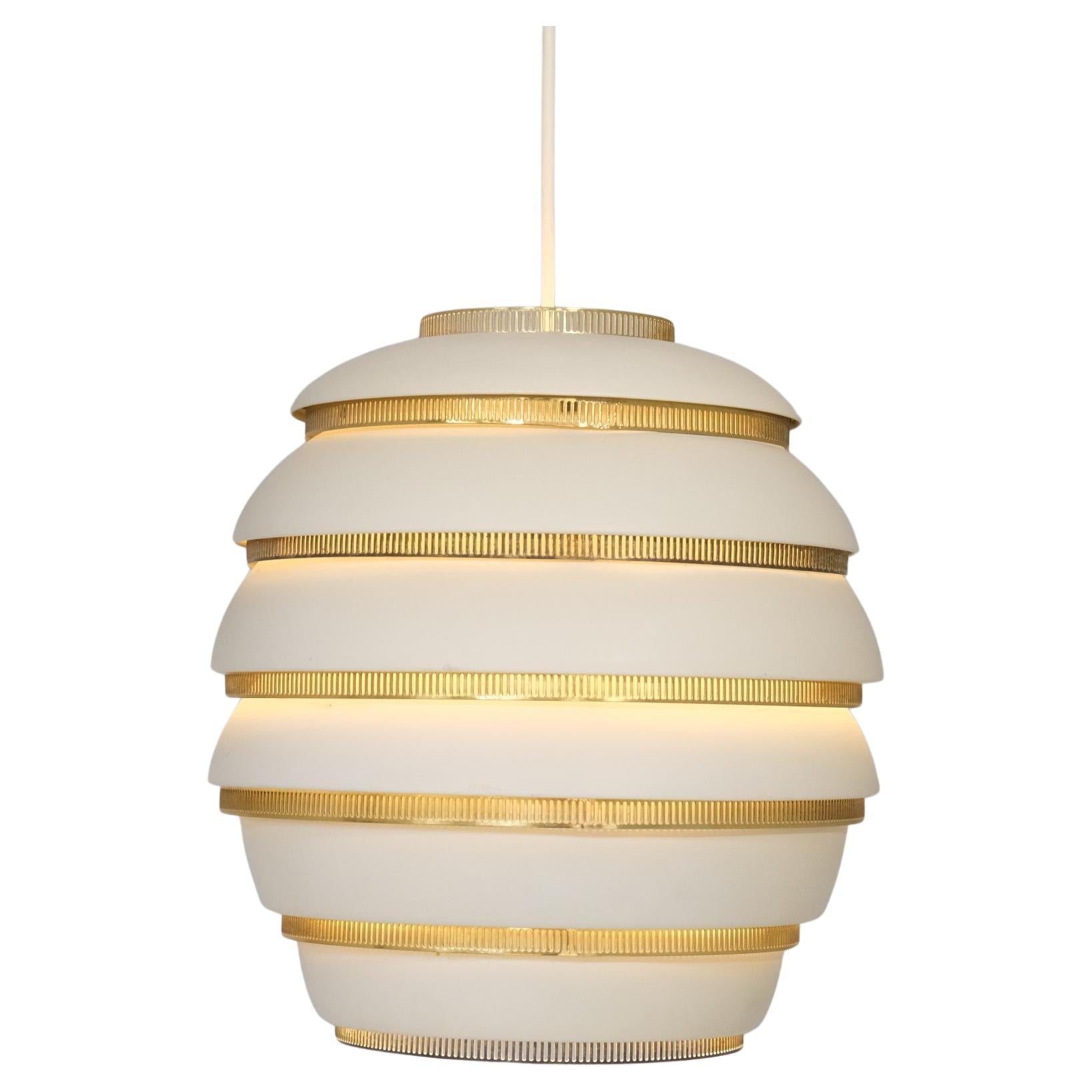 Early Alvar Aalto A332 Beehive Pendant in White & Brass, Valaistustyö 1950s