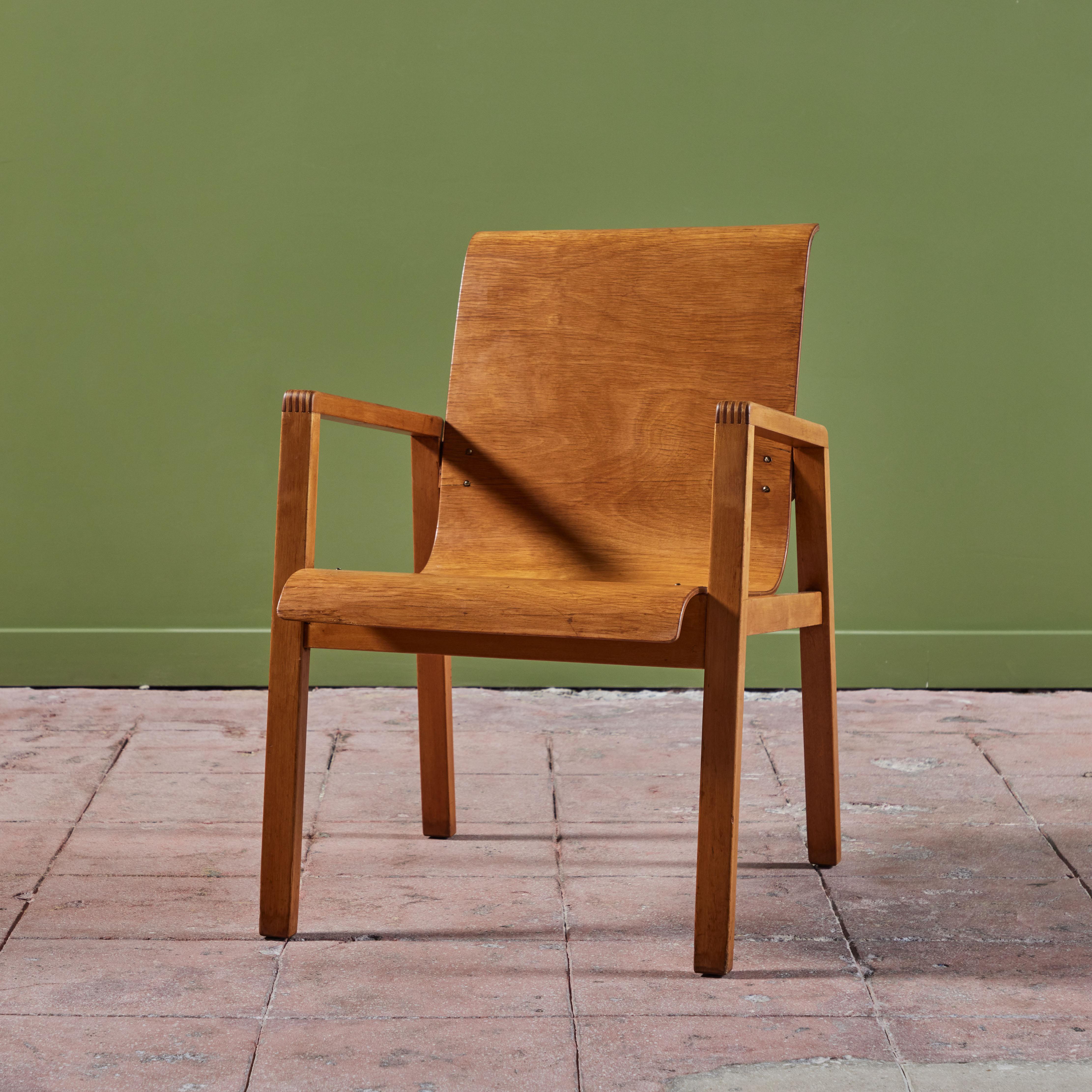 Mid-Century Modern Early Alvar Aalto 'Hallway' Chair 'Model 403' for Finmar For Sale