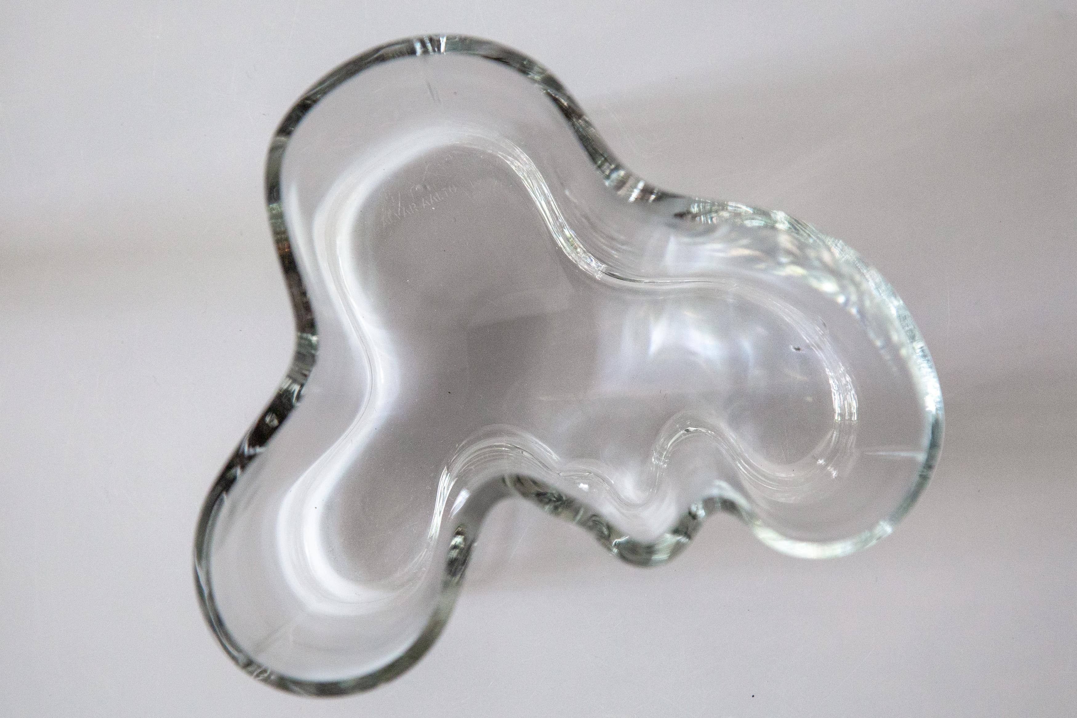 Early Alvar Aalto Large size Savoy Vase Finland 1950s en Bueno estado para la venta en Virginia Beach, VA