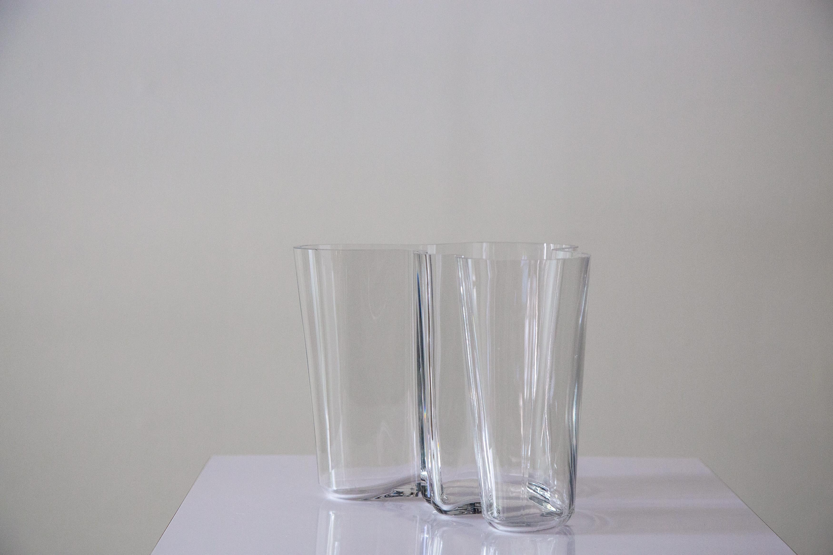 Early Alvar Aalto Large size Savoy Vase Finland 1950s en venta 2