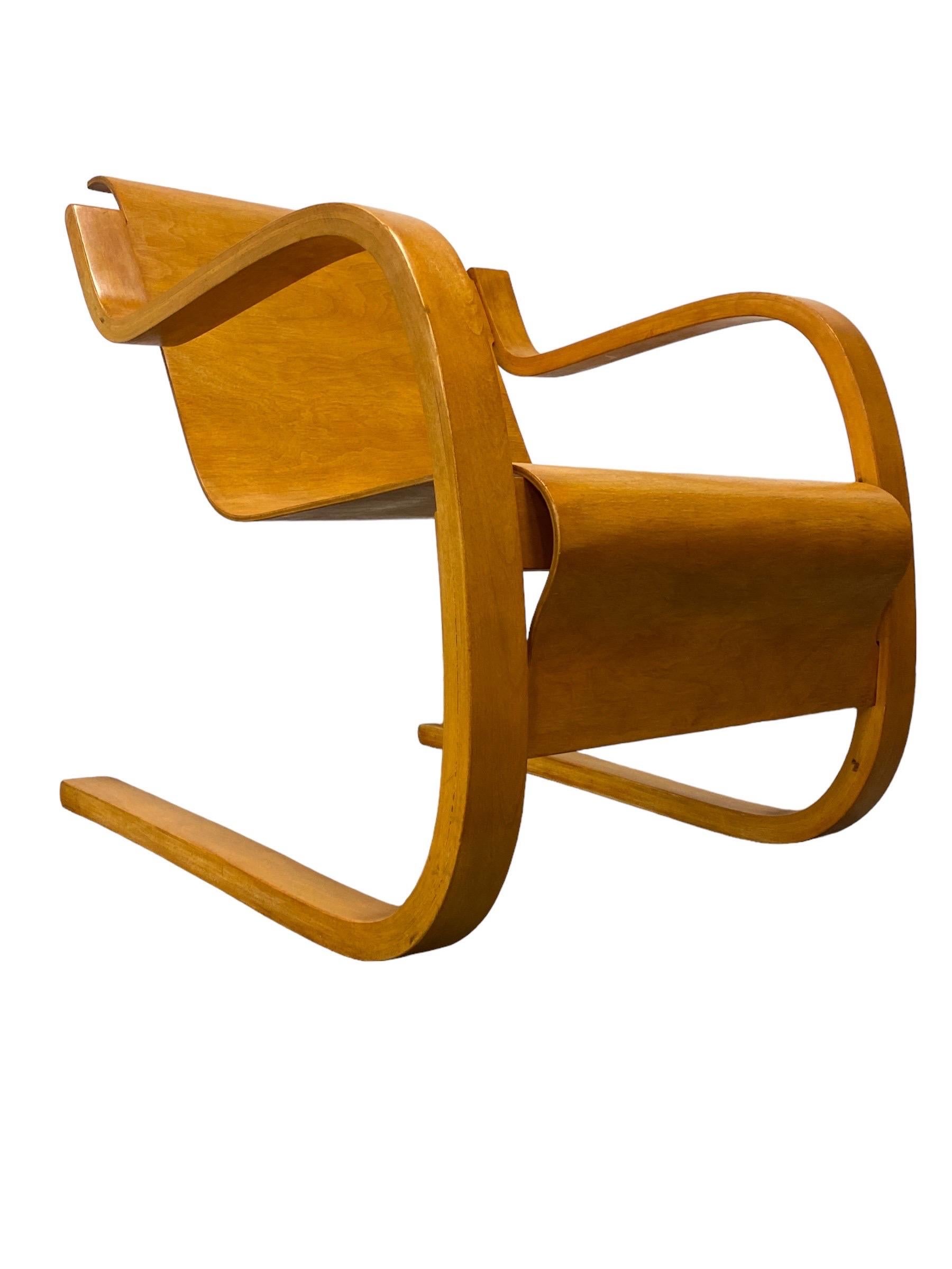 Finlandese Sedia a molla modello 42 di Alvar Aalto, compensato curvato e betulla, Artek anni '50 in vendita