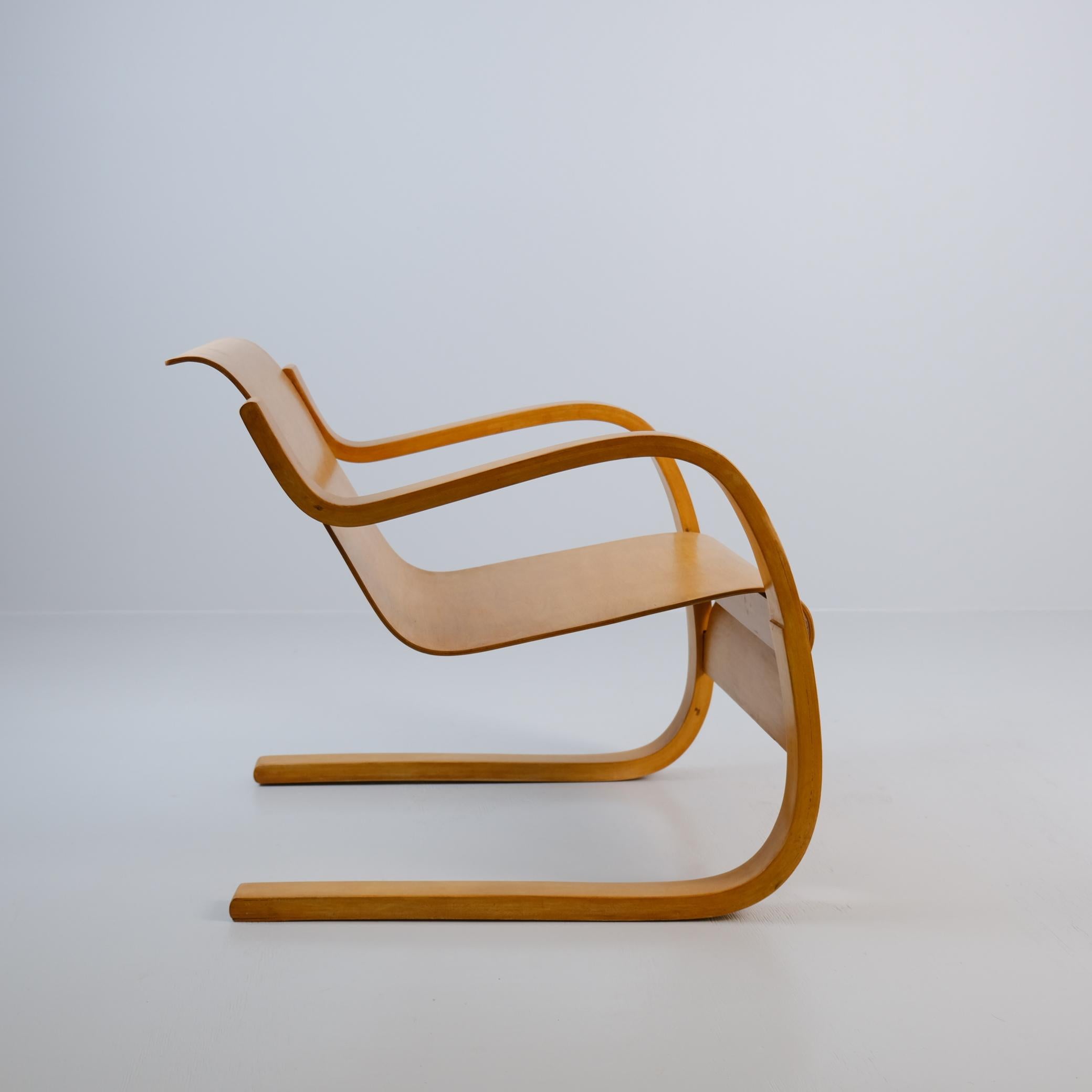 Mid-Century Modern Early Alvar Aalto Spring Chair Model 42, contreplaqué courbé et bouleau, Artek 1950s en vente