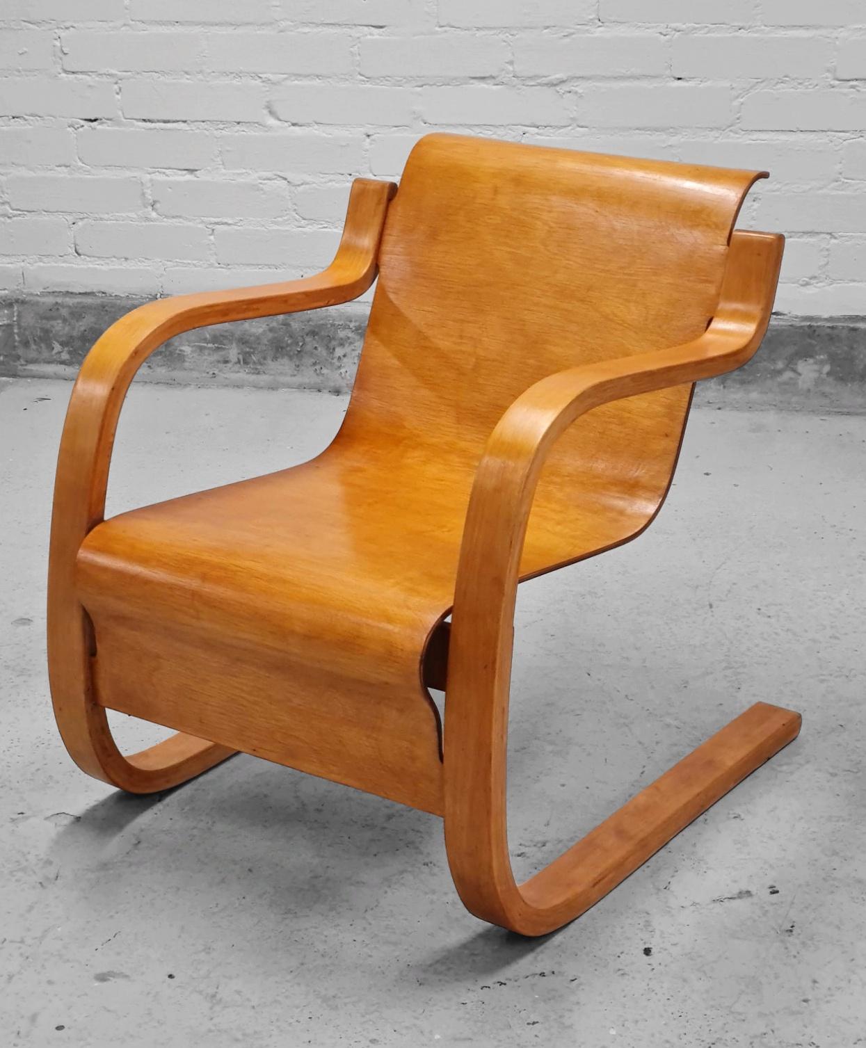 Finnish Early Alvar Aalto Spring Chair Model 42 For Artek 1940s For Sale