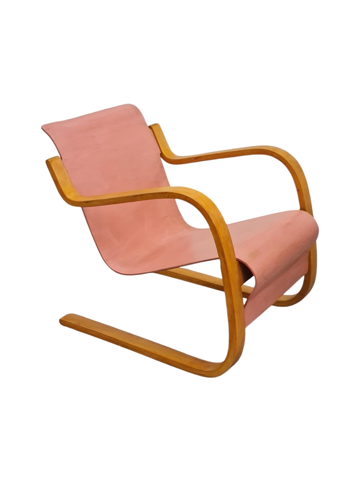 Early Alvar Aalto Spring Chair Model 31 in Pink and Bent Wood, Artek 1930s 4