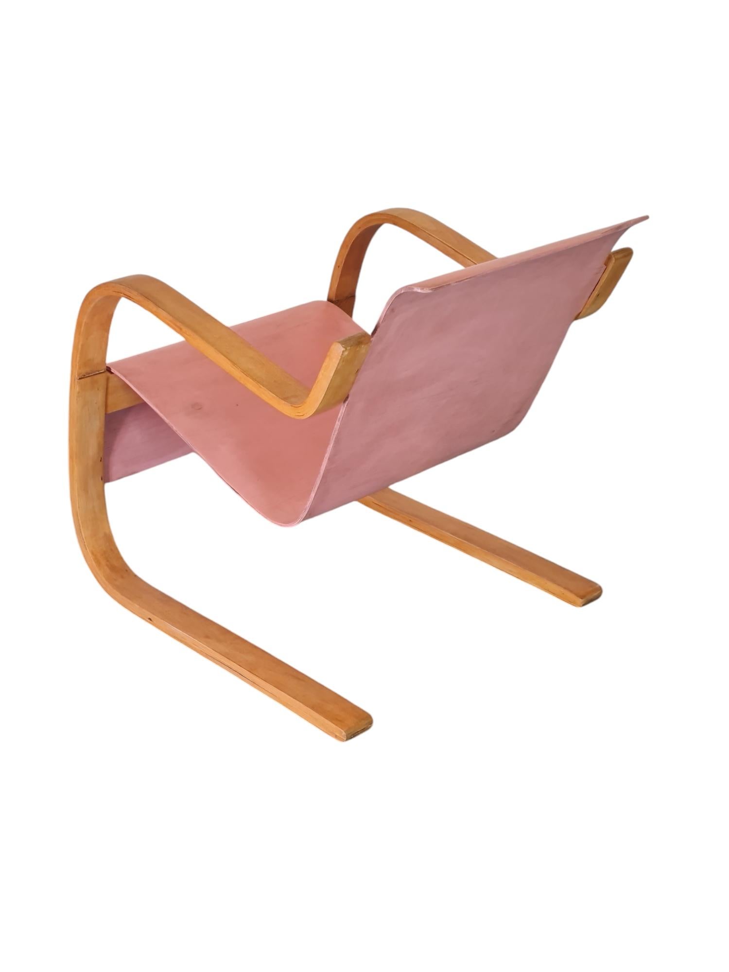 Birch Early Alvar Aalto Spring Chair Model 31 in Pink and Bent Wood, Artek 1930s