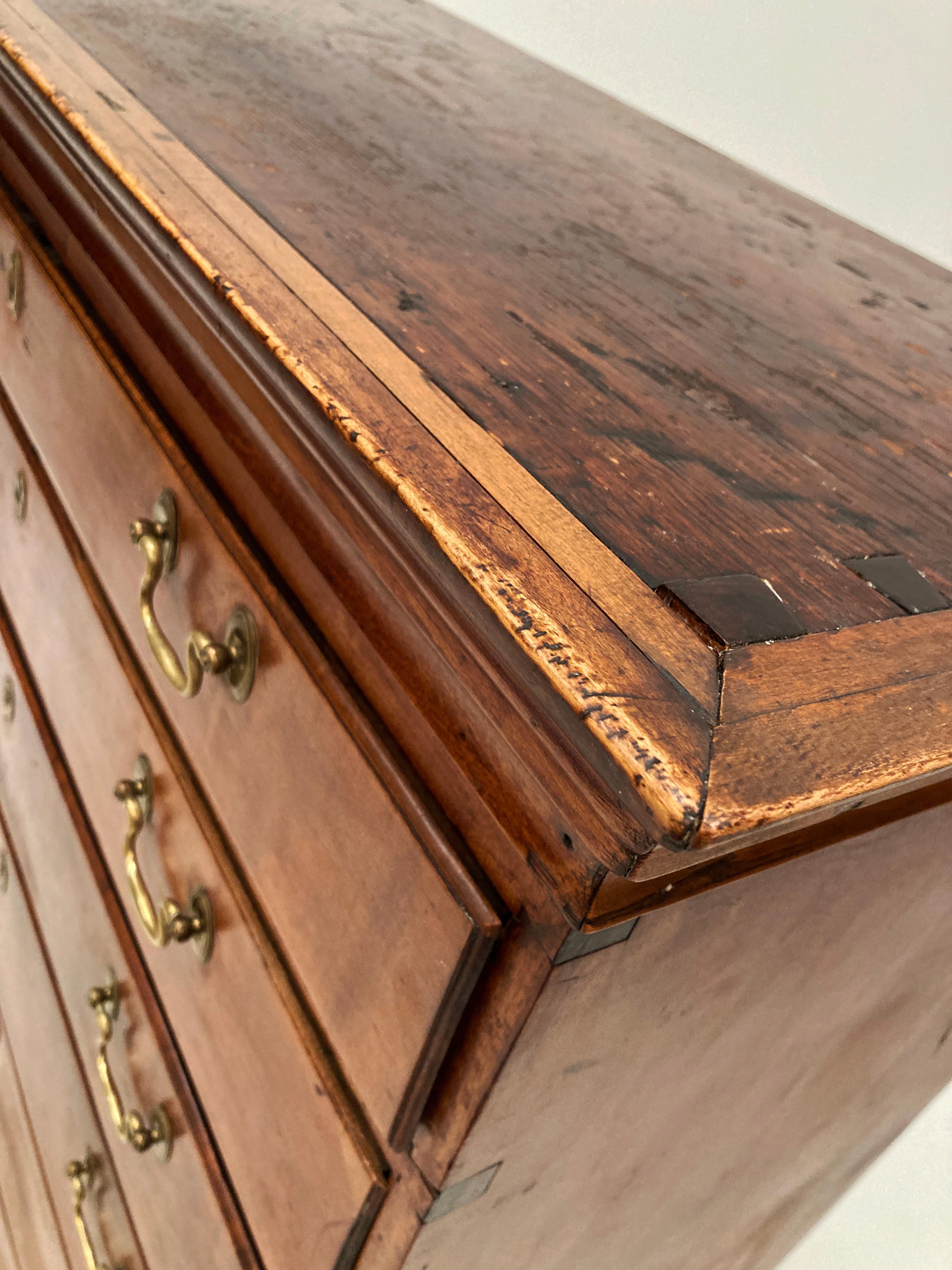 Early American 18th Century Chippendale Tiger Maple Tall Chest of Drawers For Sale 7