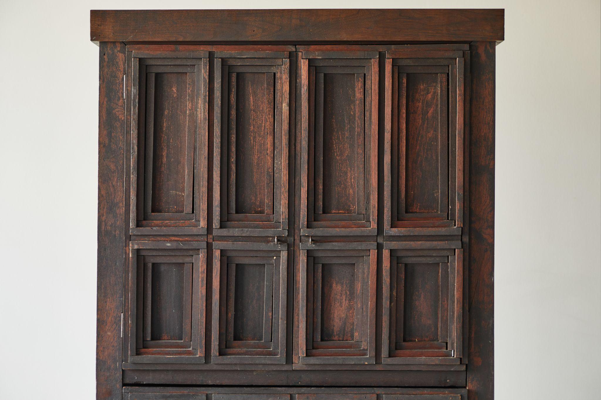 20th Century Early American Arts & Crafts Cabinet