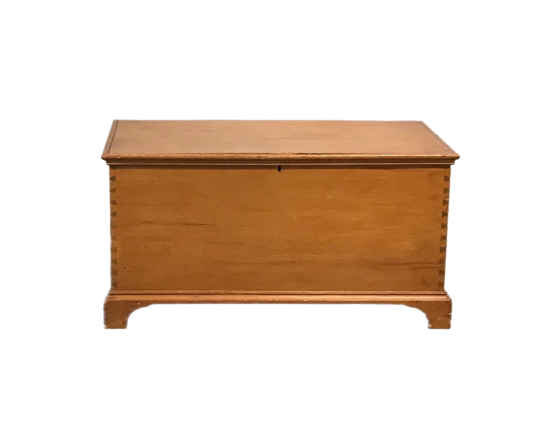 Charming American blanket chest with simple lines and very nice condition.