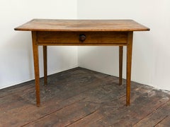 Early American Bread Board Top Hepplewhite Style Pub Table
