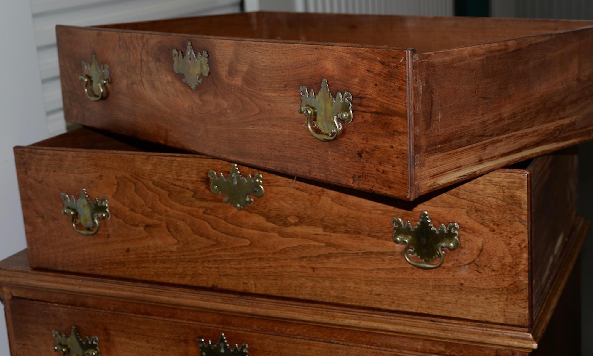 Early American Chippendale Period Maple Chest of Drawers For Sale 3