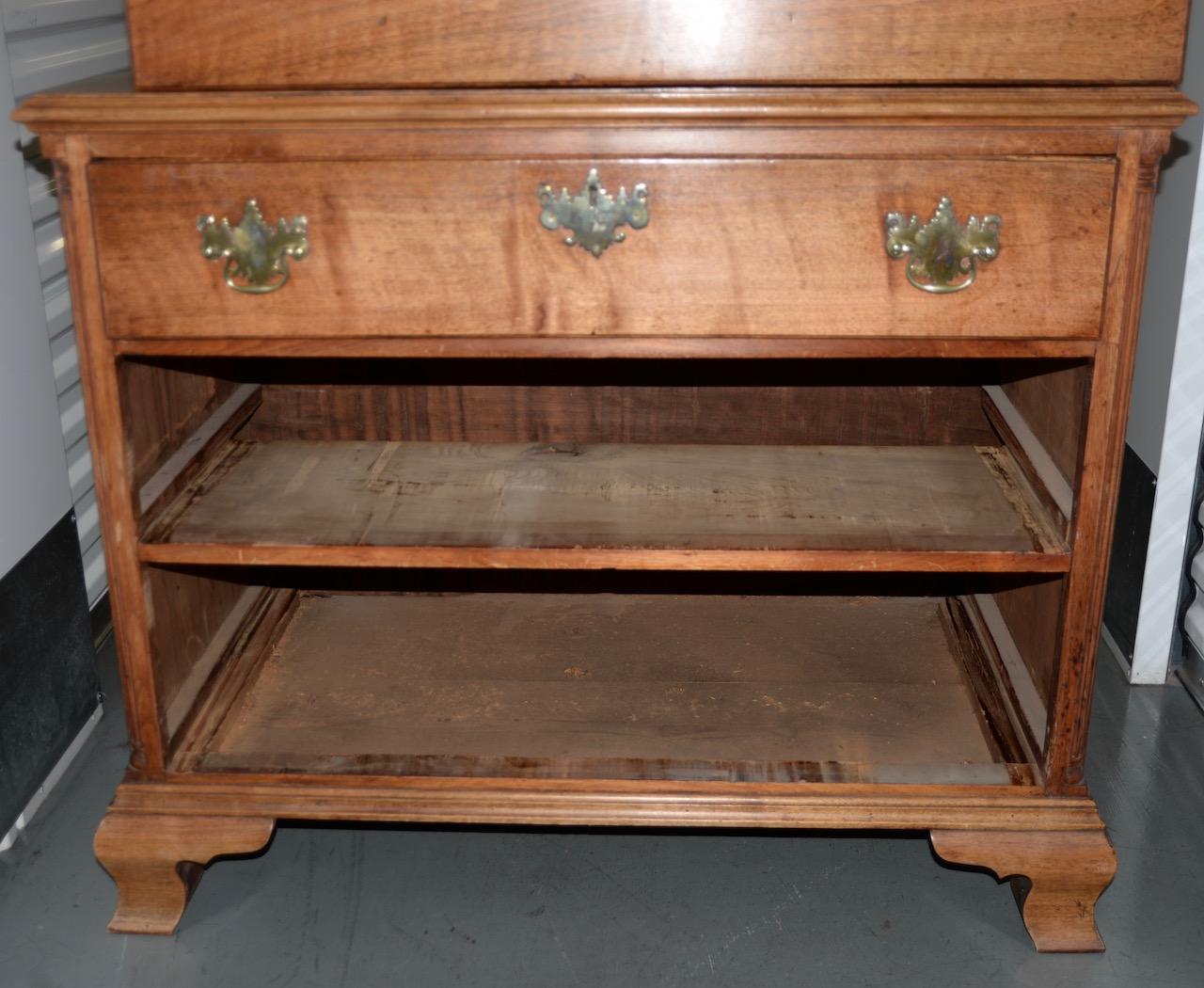 Early American Chippendale Period Maple Chest of Drawers For Sale 5