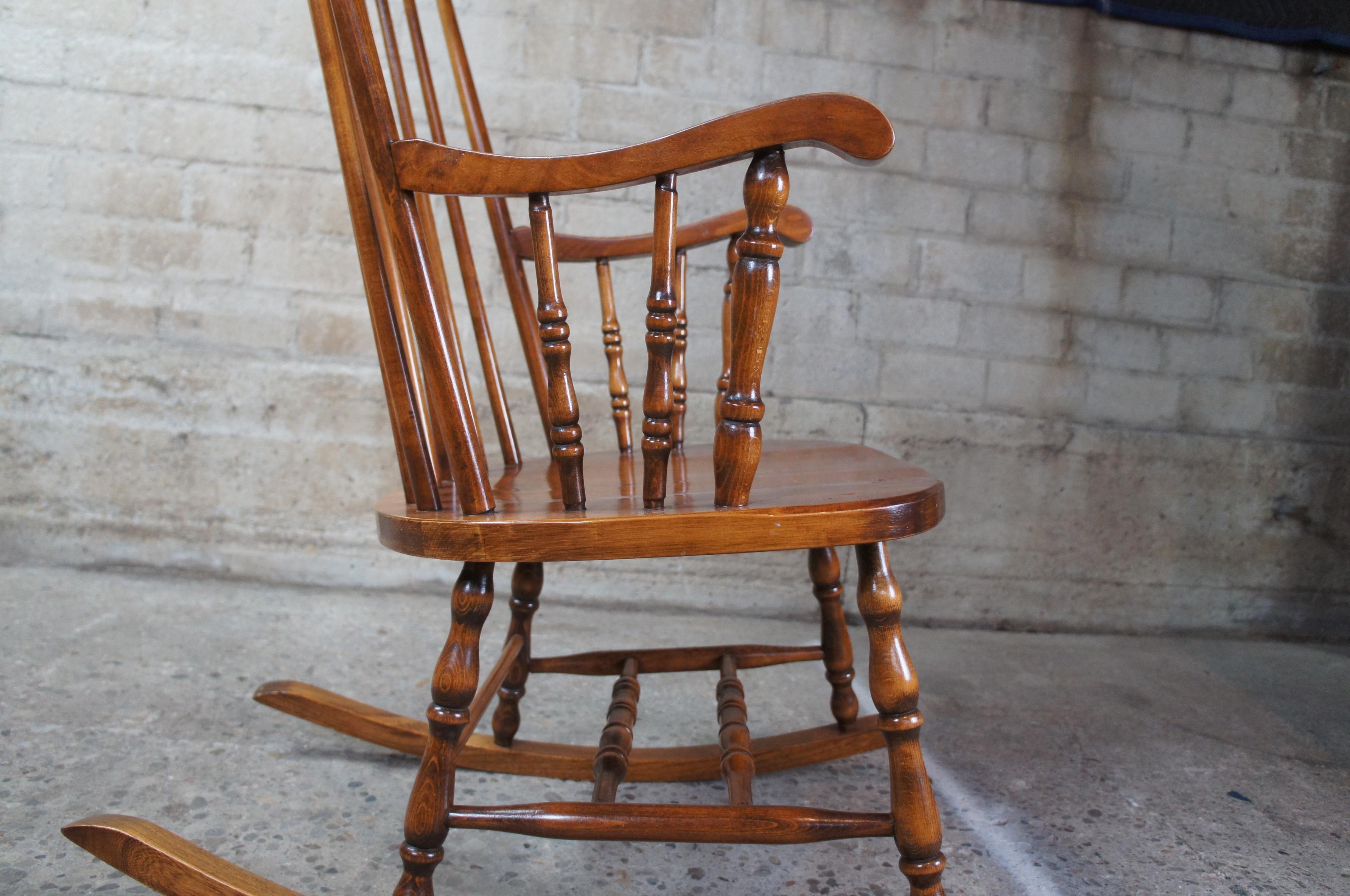 Early American Country Maple Spindle Rocking Chair Farmhouse Rocker Windsor 1