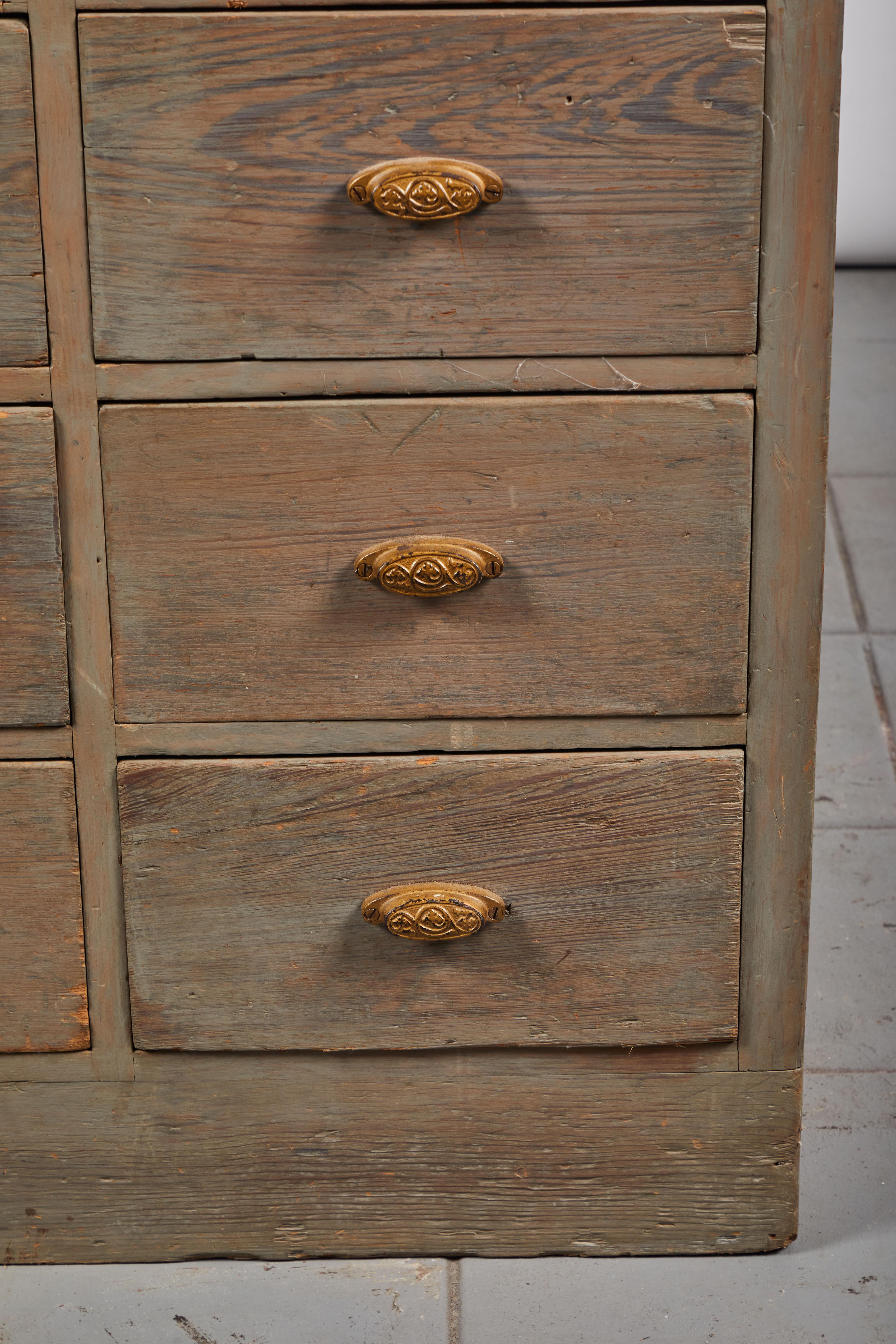 20th Century Early American Eight-Drawer Painted Dresser