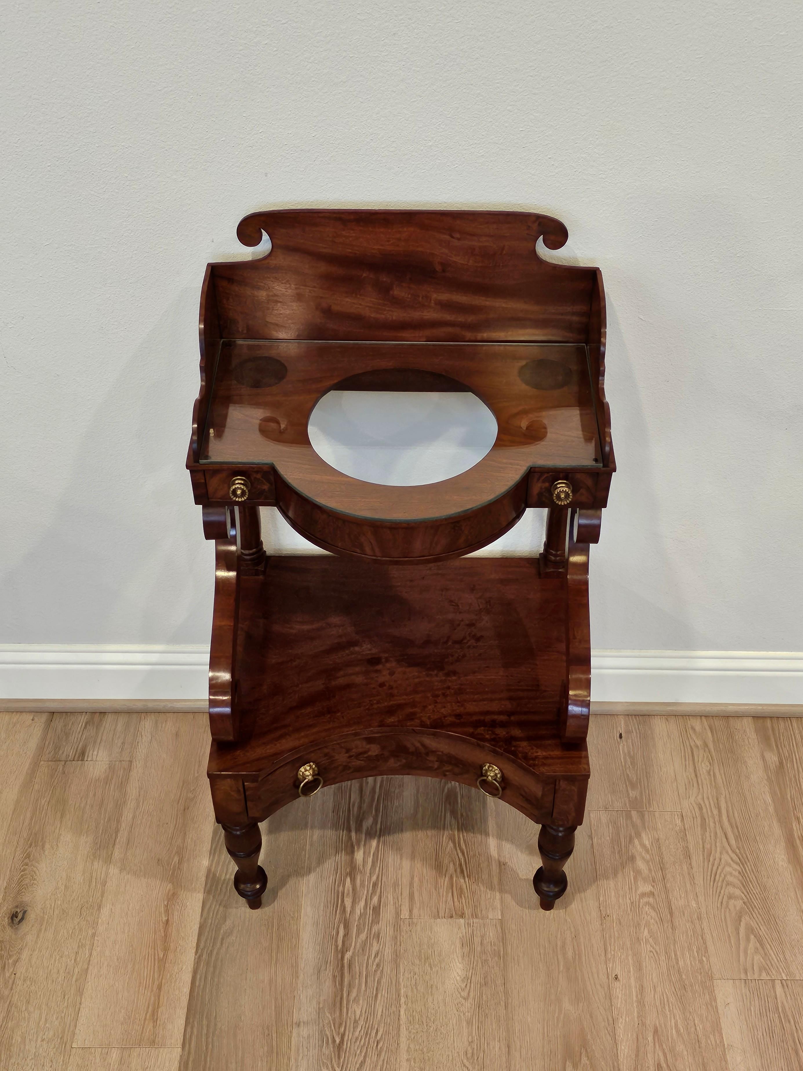 Early American Federal Period Flame Mahogany Antique Wash Stand  For Sale 9
