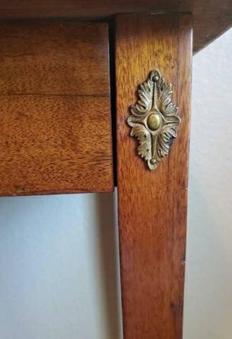 Early American Federal Period Mahogany Table 1