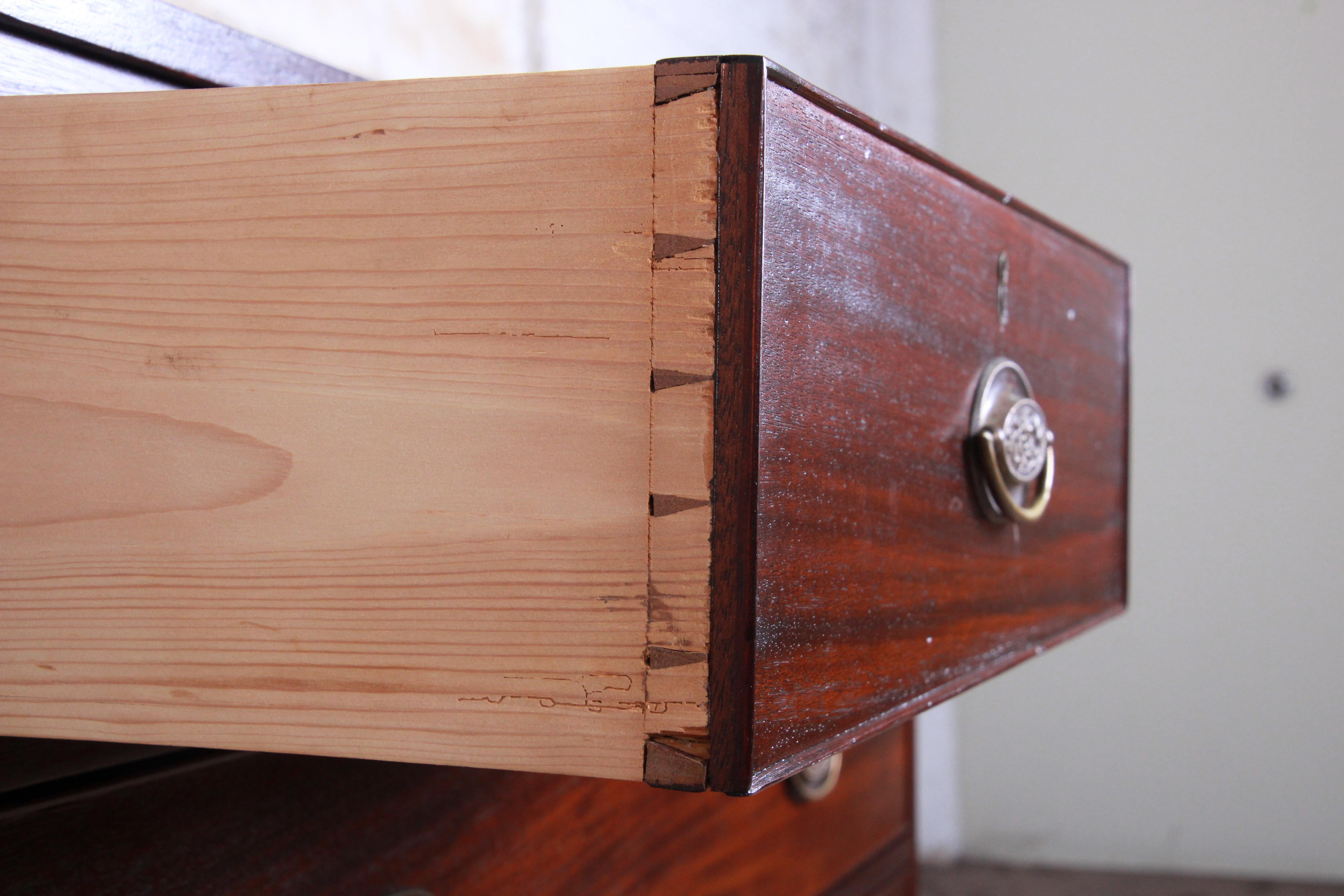 Early American Five-Drawer Mahogany Chest of Drawers, circa 1820s 2