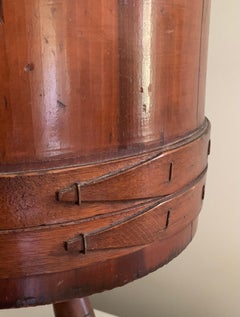 Scatola da cucito in legno di abete di ciliegio del XIX secolo, arte popolare americana