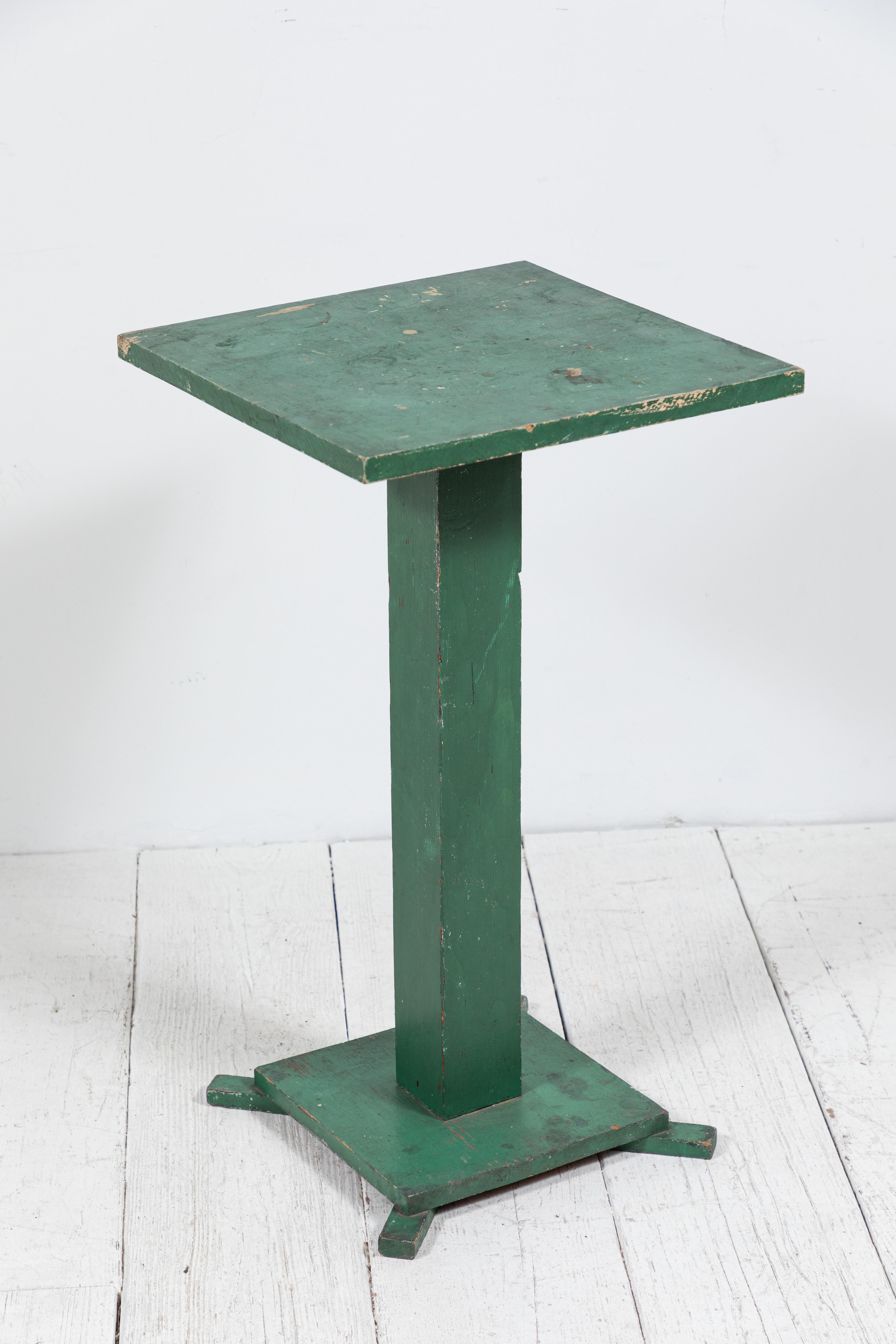 19th Century Early American Green Painted Pedestal Table 