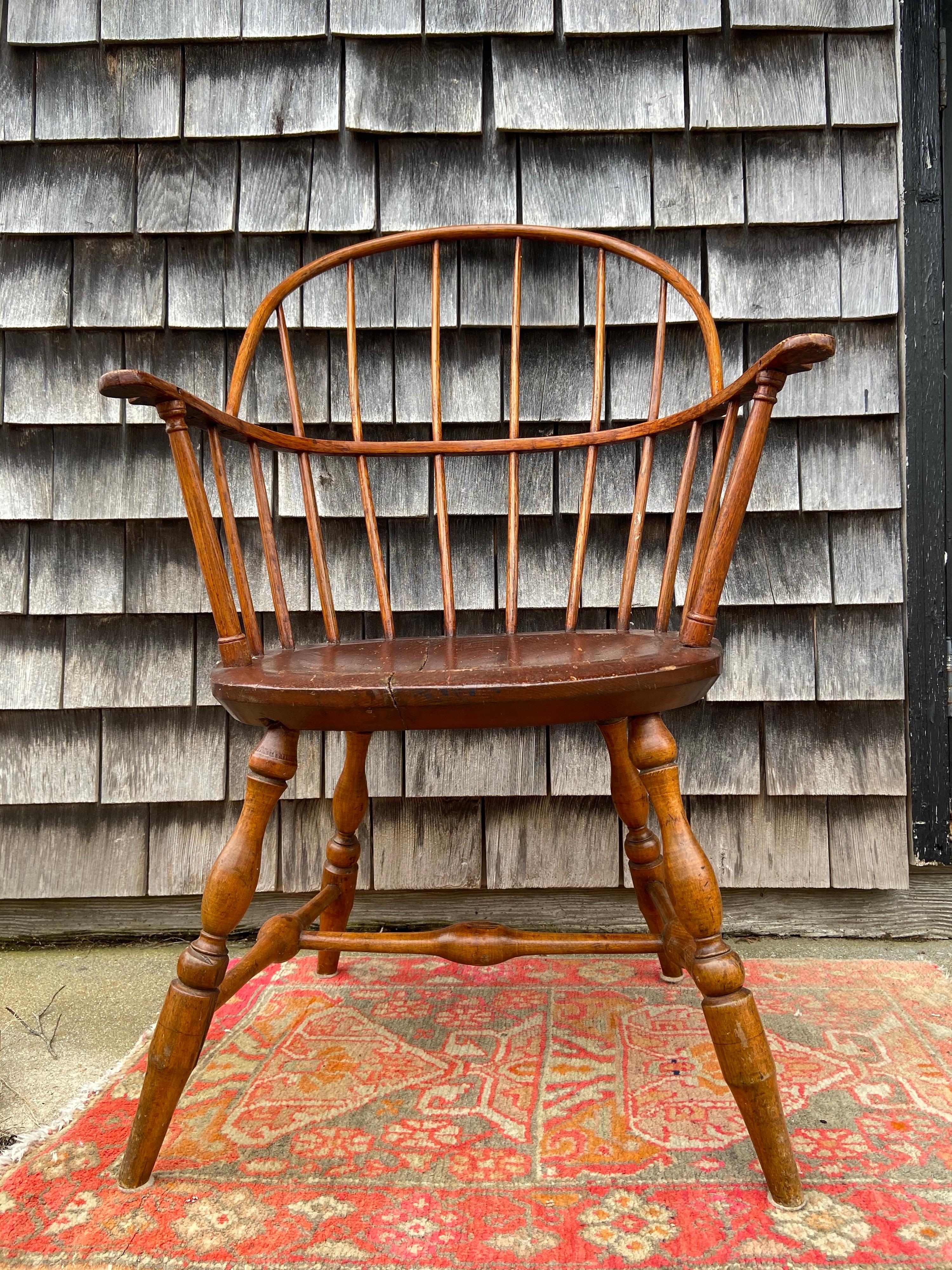 American Colonial Early American Hoopback Windsor Chair, Oak and Hickory Wood 1840s, Antique Brown For Sale