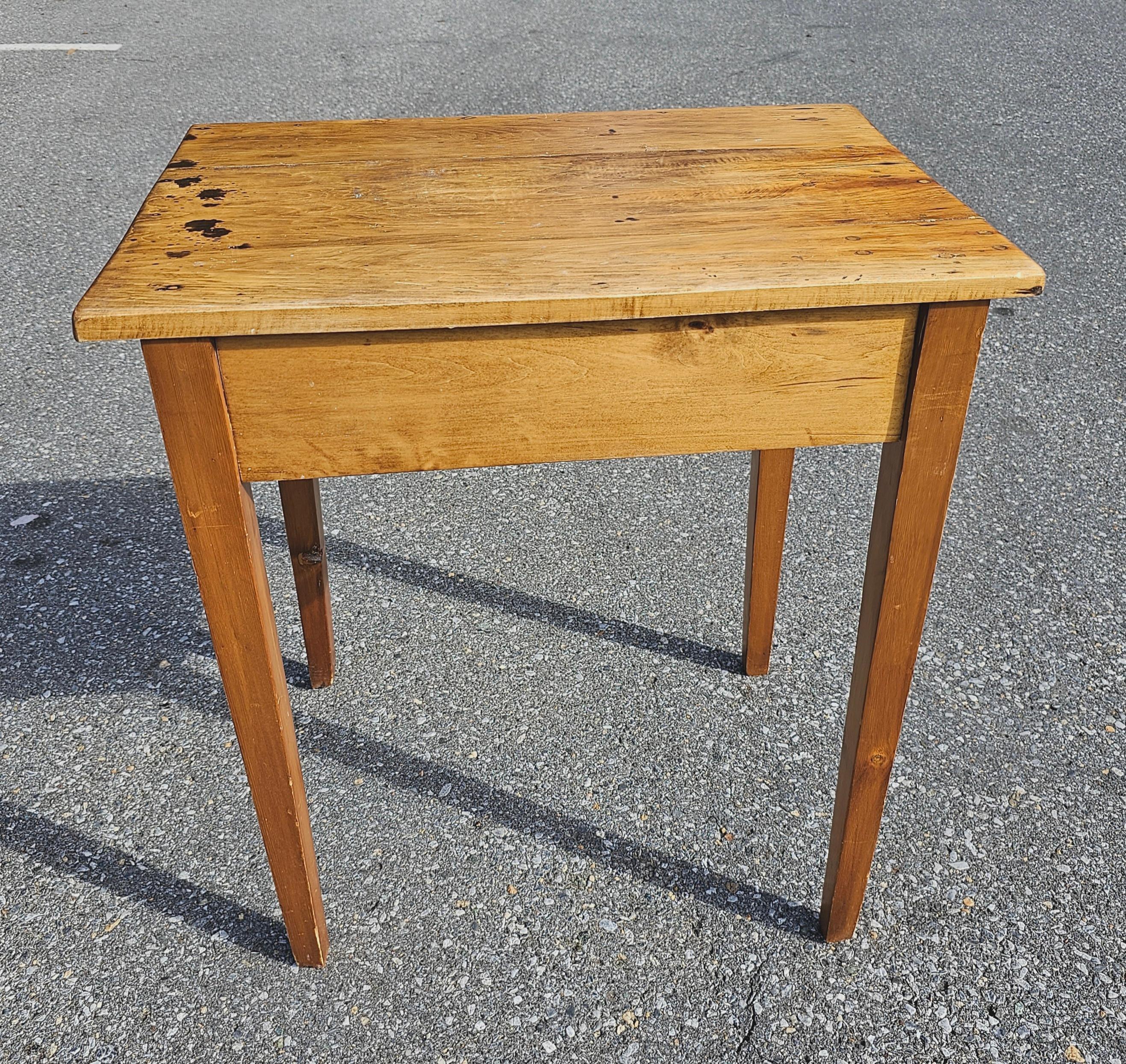 Hand-Crafted Early American Maple Utility Table, Circa 19th Century For Sale