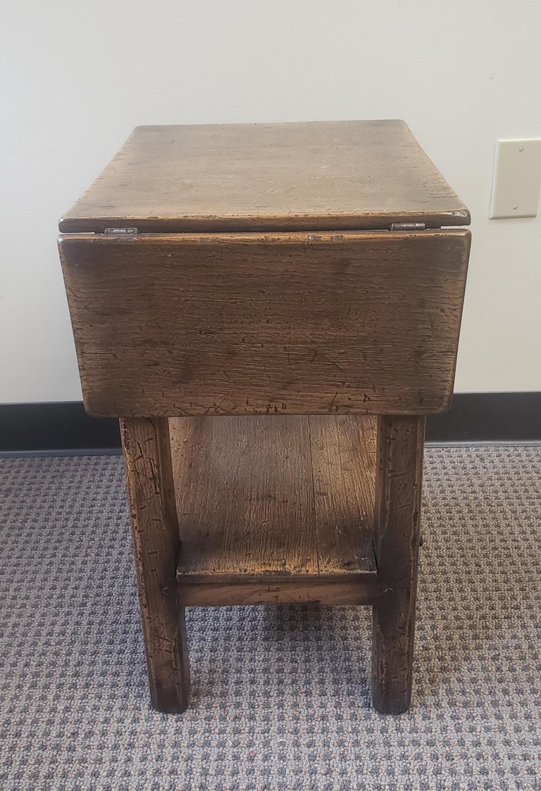 Early American Oak DropLeaf Side Table with PullOut Tray, circa 1890s