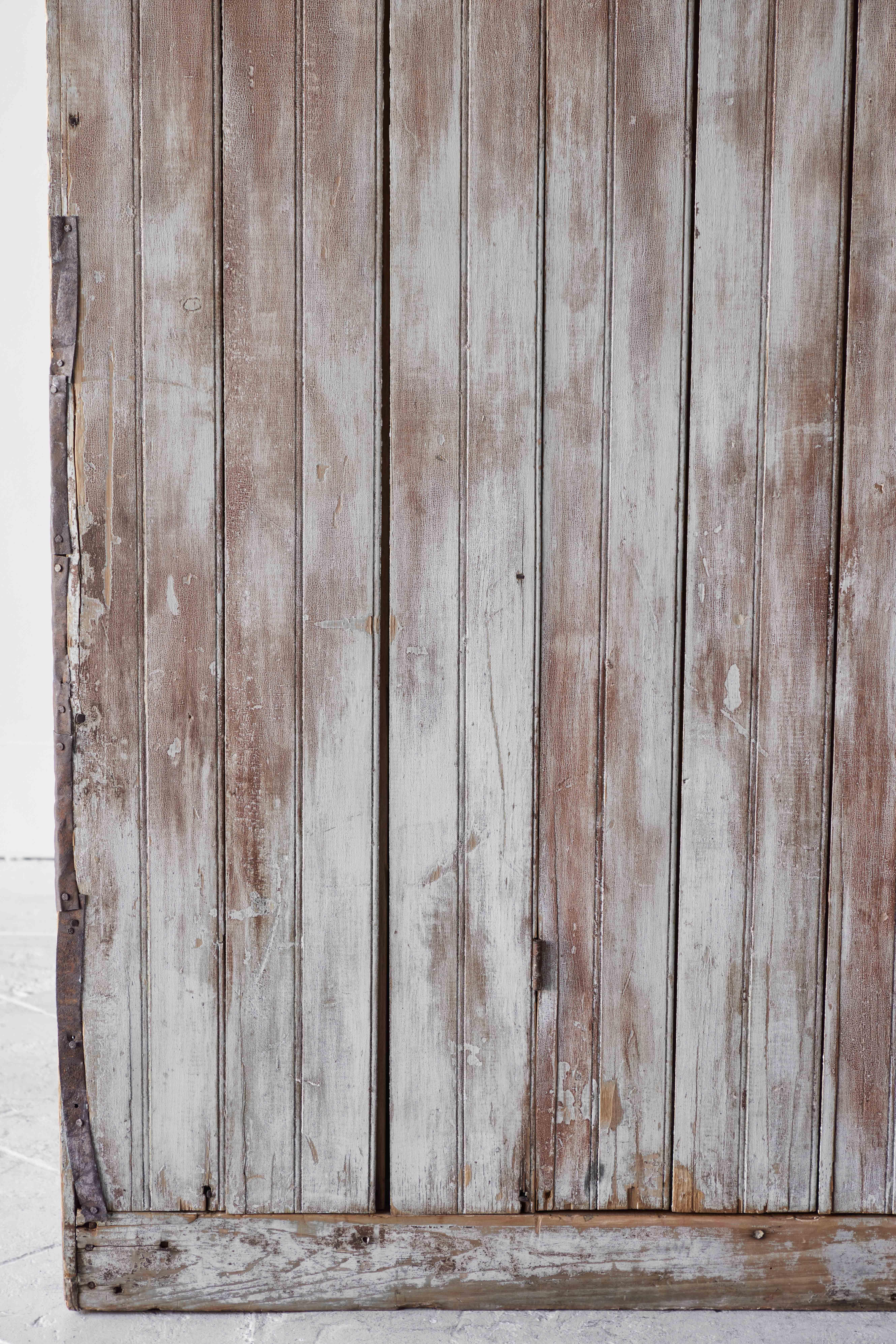 Early American Painted Single Door Country Cupboard In Good Condition In Los Angeles, CA