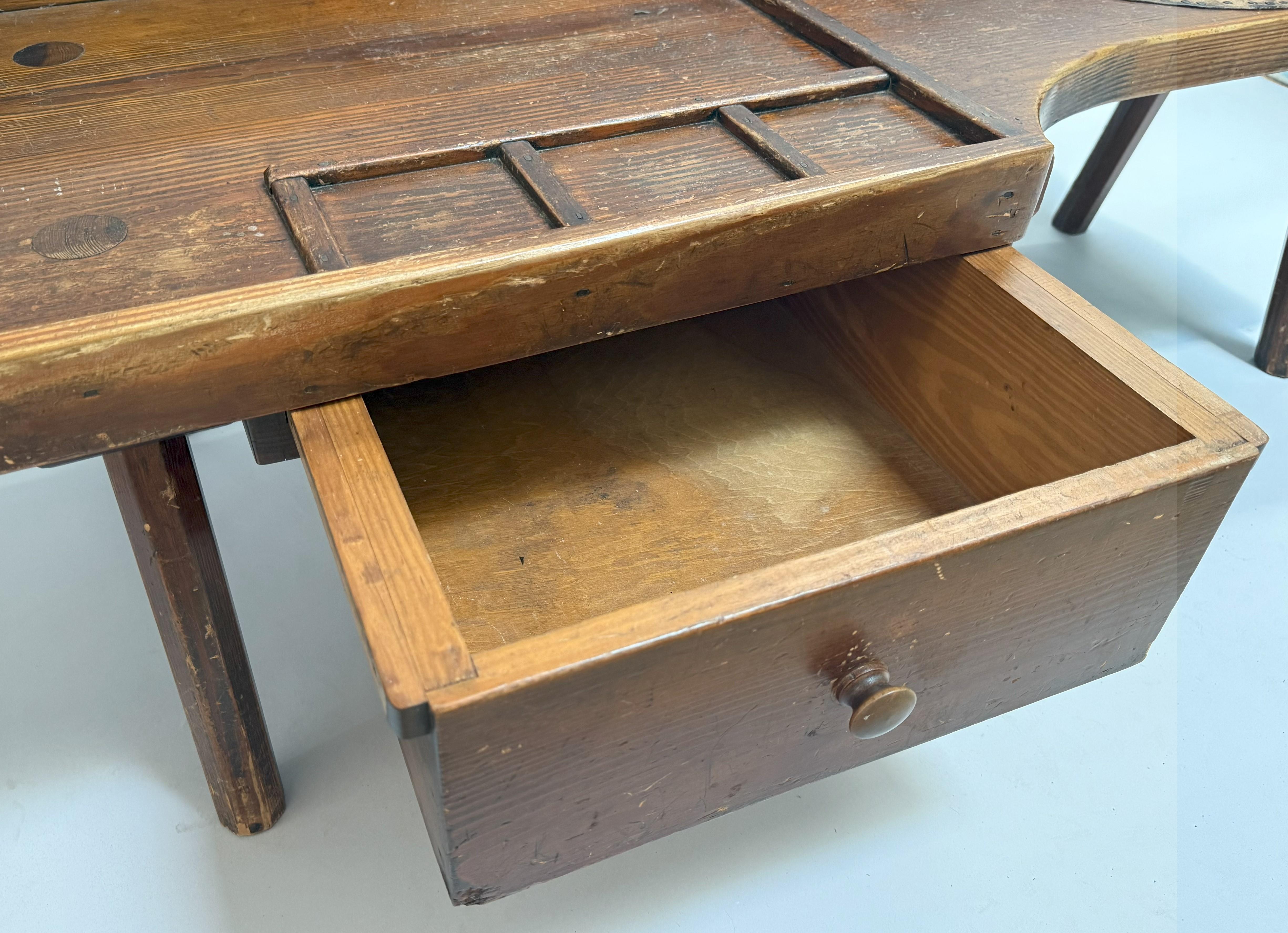 Metal Early American Pine Cobbler's Bench with Leather Seat Inset For Sale