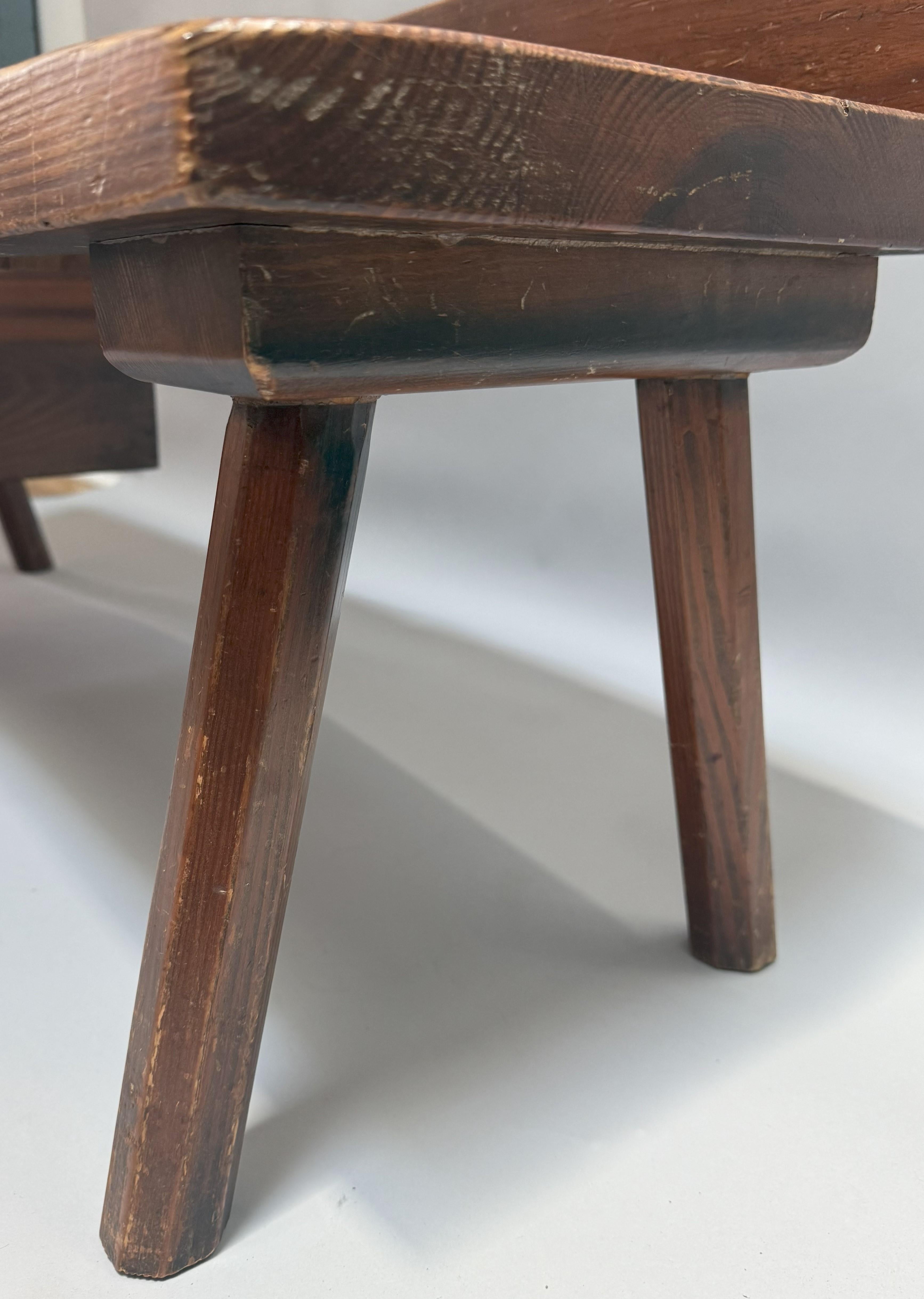 Early American Pine Cobbler's Bench with Leather Seat Inset For Sale 2
