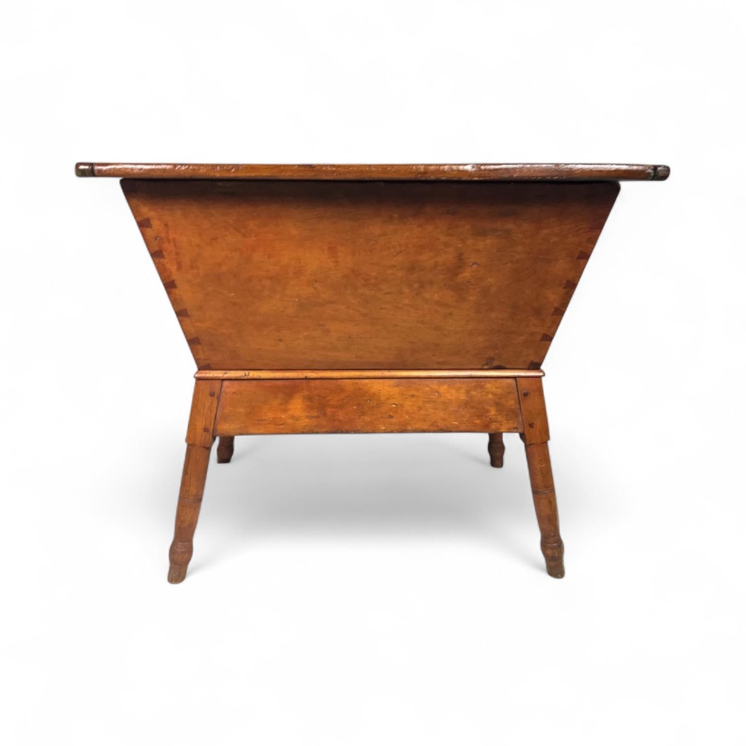 Early American Primitive Southern Pine Dough Box / Trough Console Table, C. 1820 For Sale 5