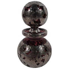 Frühes amerikanisches Parfüm aus rotem Glas mit Silberauflage von Gorham