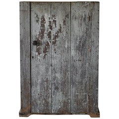 Early American Rustic Single Door Cabinet