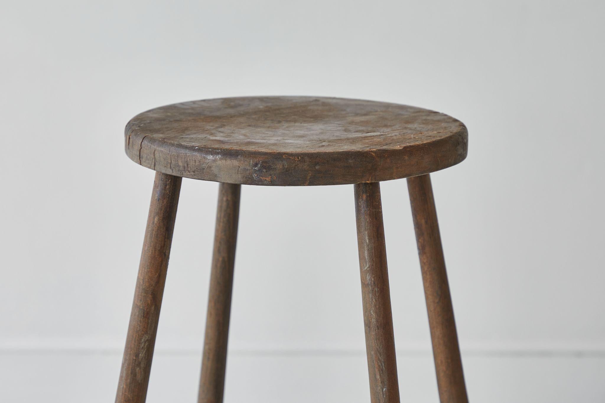 Early American Rustic Tall Stool In Good Condition In Los Angeles, CA