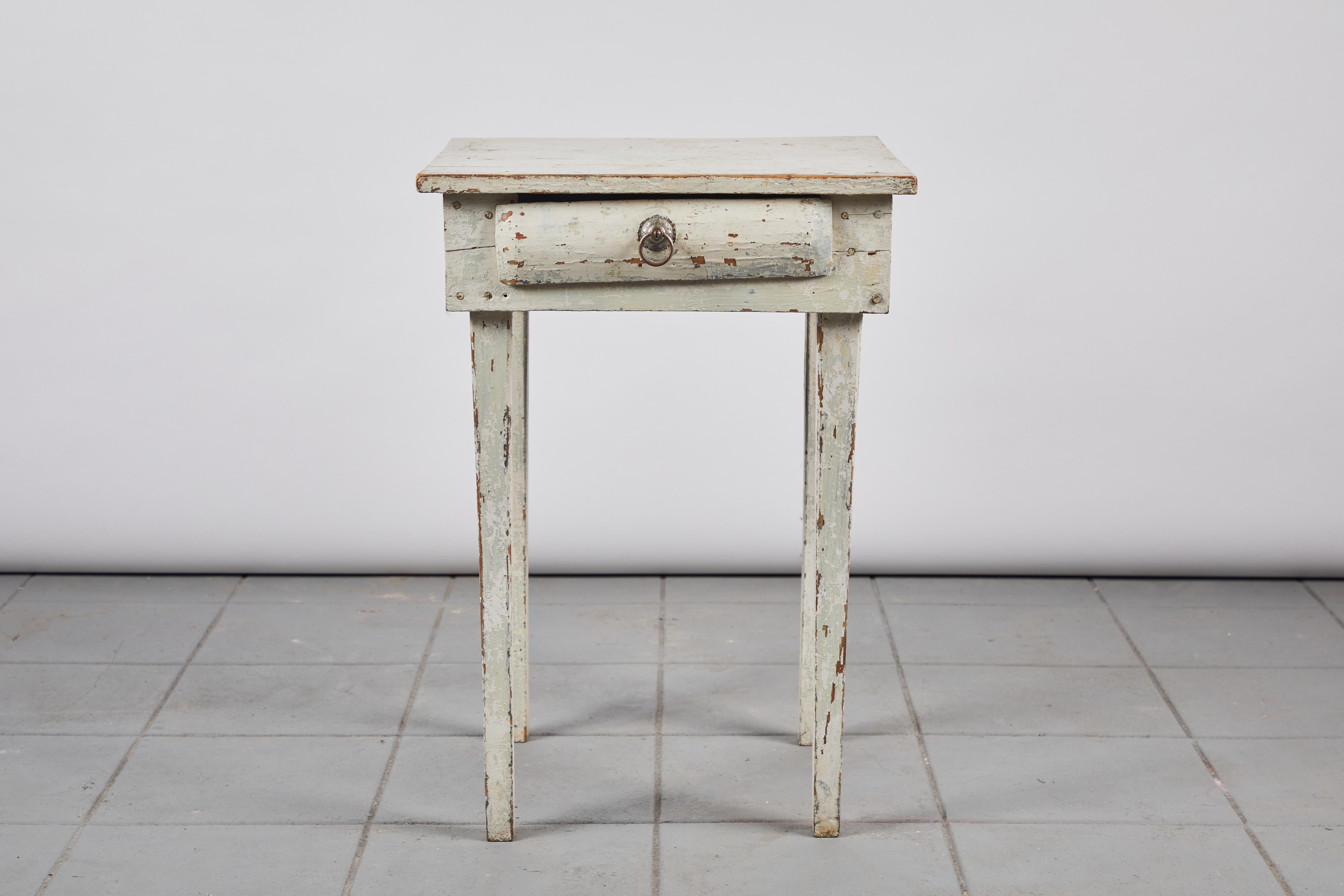 Early American Rustic White Painted Side Table 2