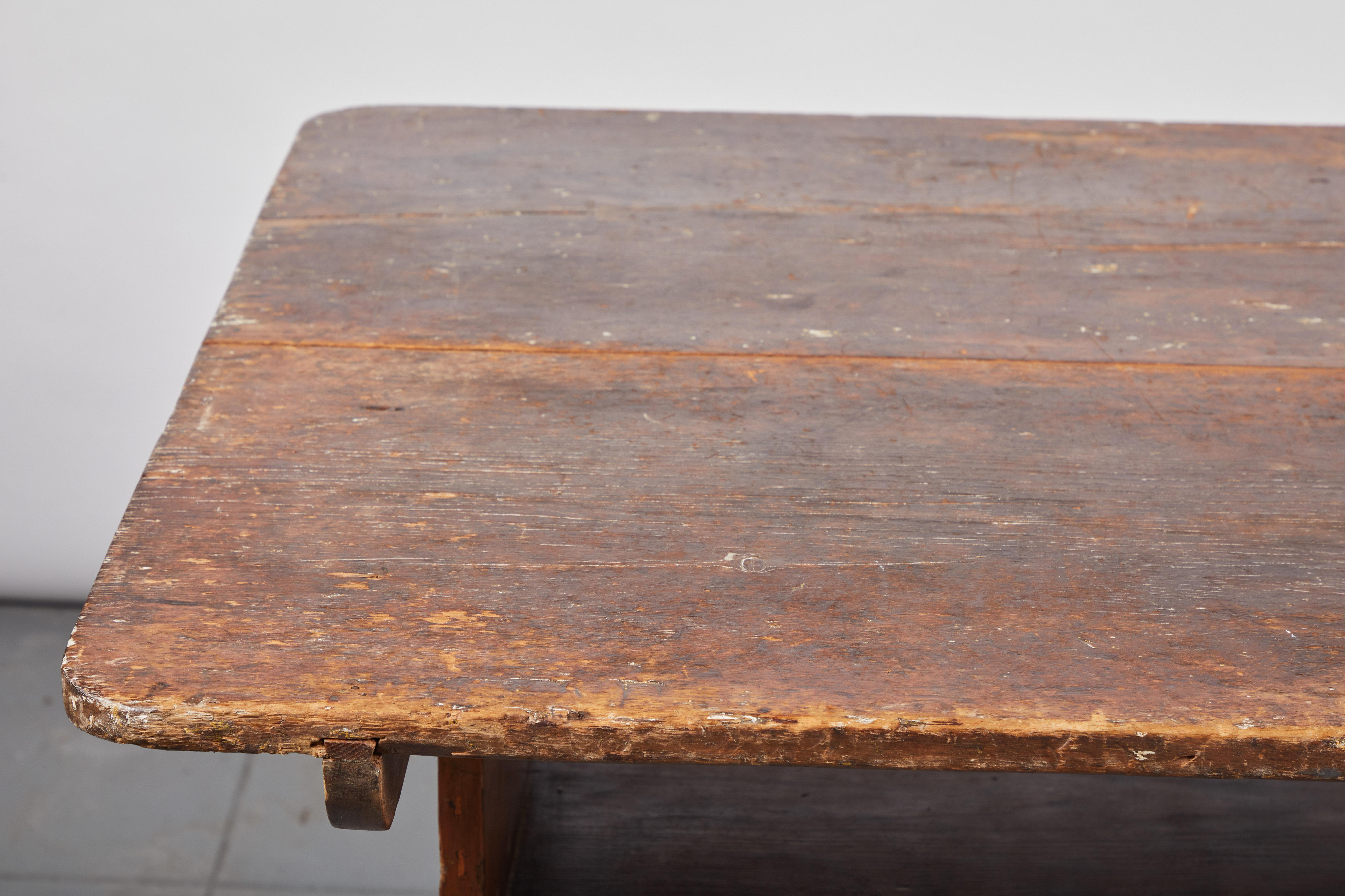 Early American Shaker Dining Table In Good Condition In Los Angeles, CA