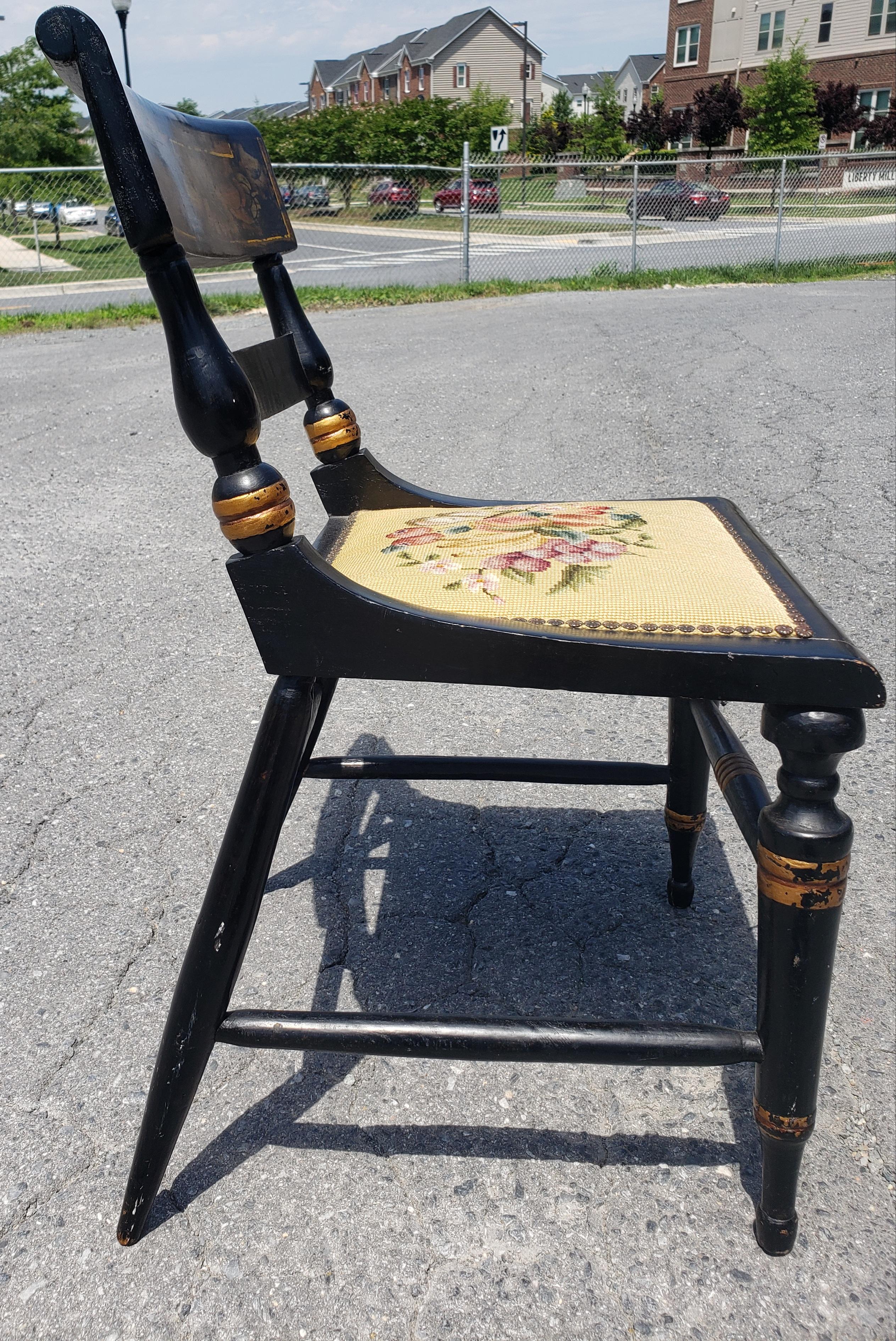 Early American Stencil Decorated Parcel Gilt Ebonized Needlepoint Side Chair In Good Condition For Sale In Germantown, MD
