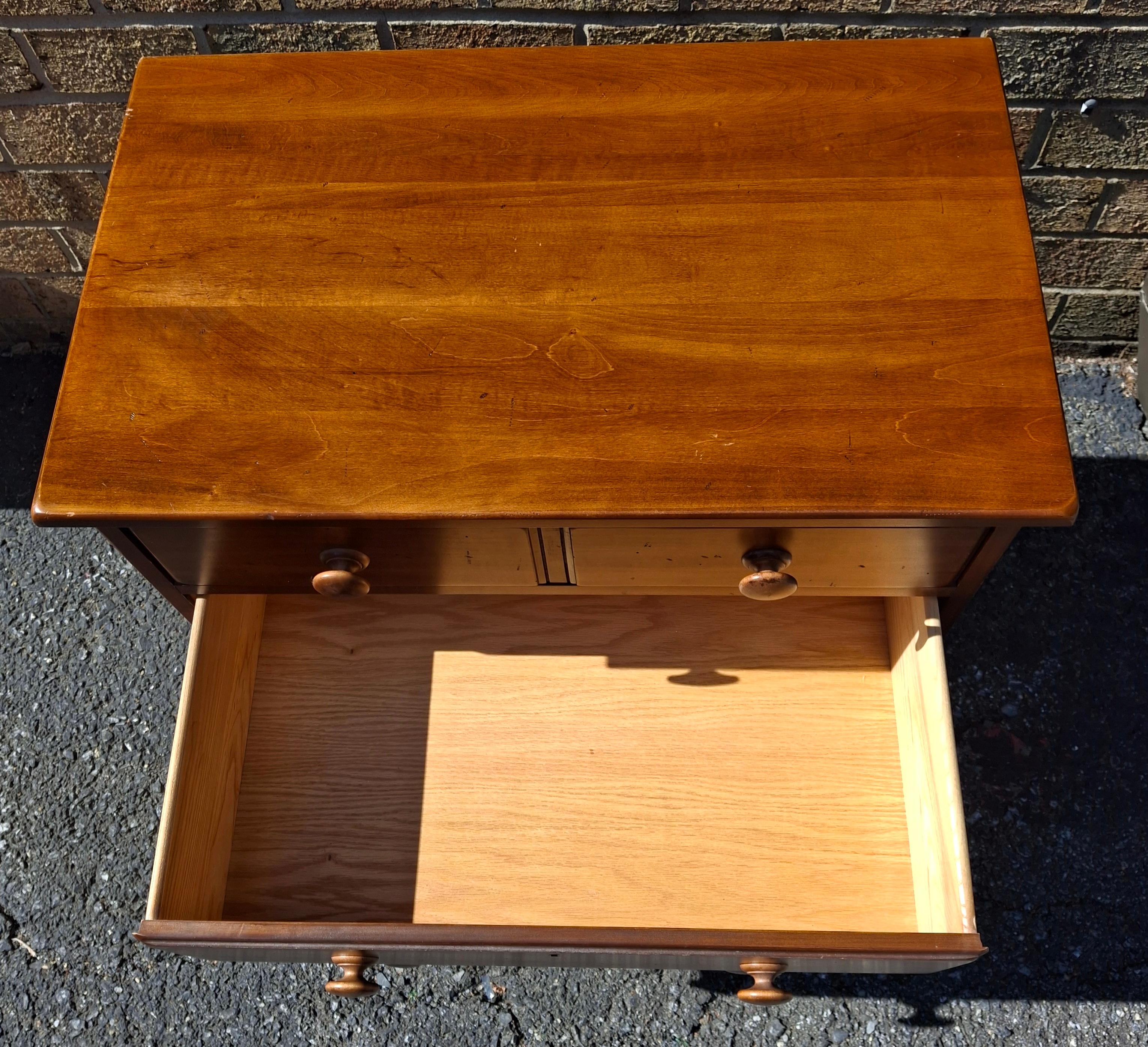 Early American Style Cherry Commode Bedside Chest of Drawers For Sale 4