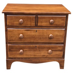Commodes e cassettiere in Wood