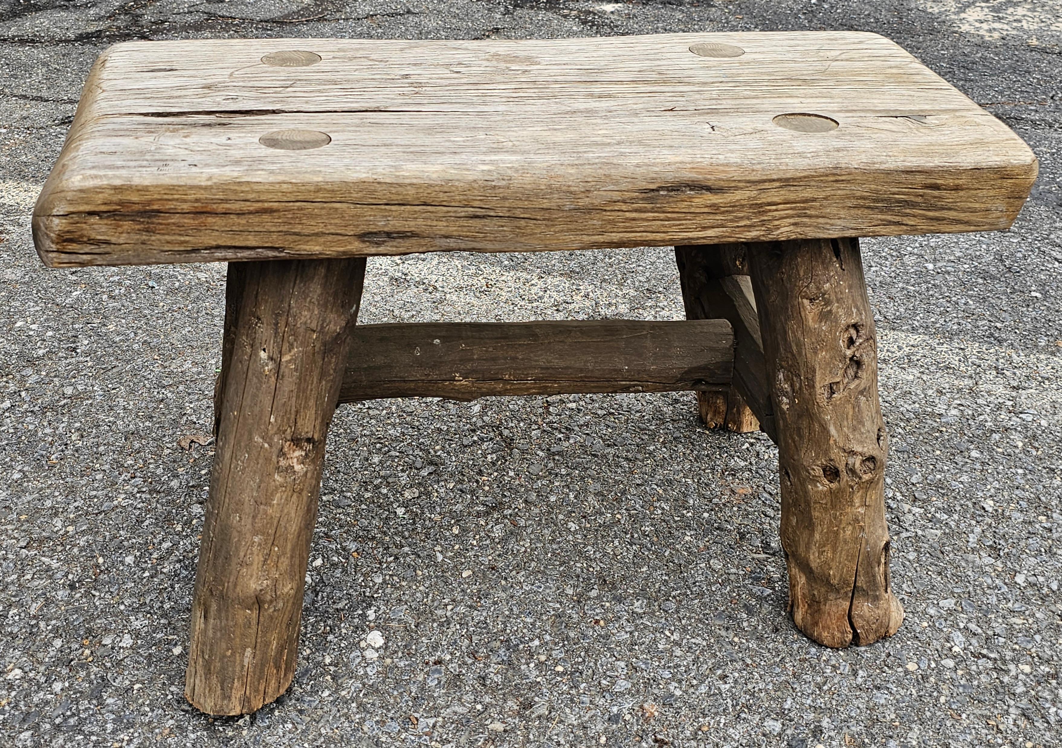Early American Style Rustic Stretcher Pine  Log Bench In Good Condition For Sale In Germantown, MD