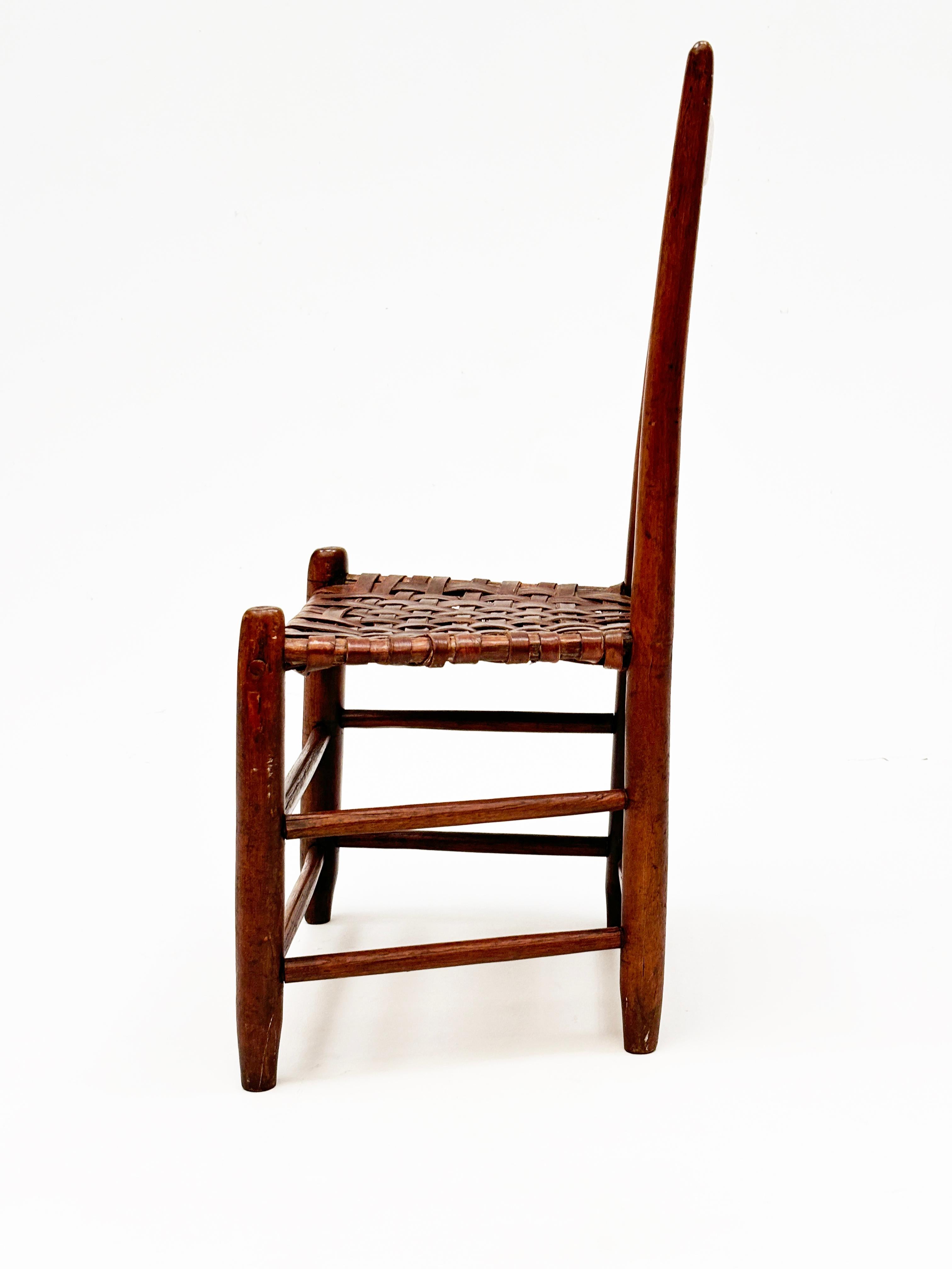 XIXe siècle Fauteuil américain ancien à trois lattes à dossier en échelle avec assise en tissu épissé en vente