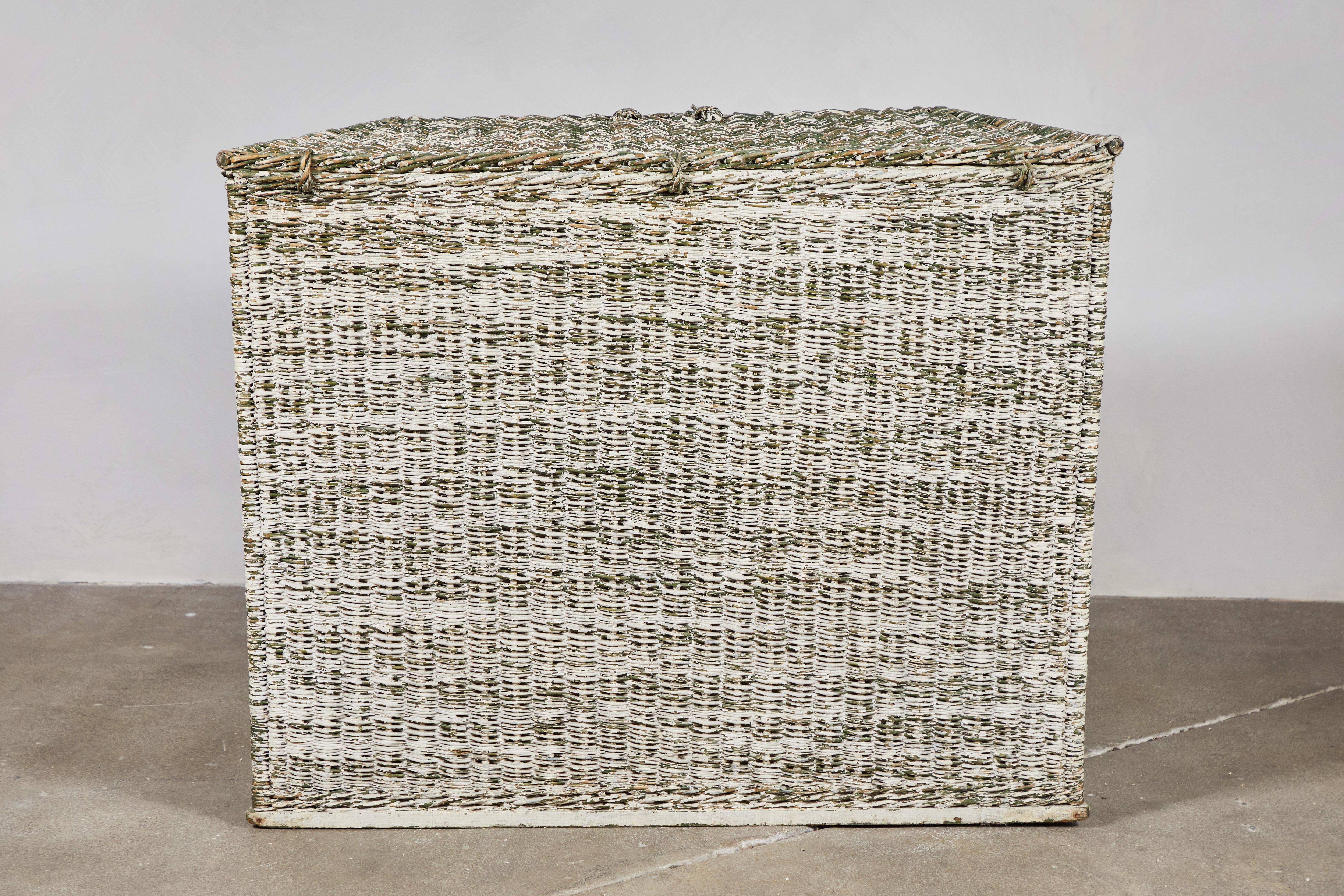 Early American White Washed Wicker Wide Basket with Lid 3