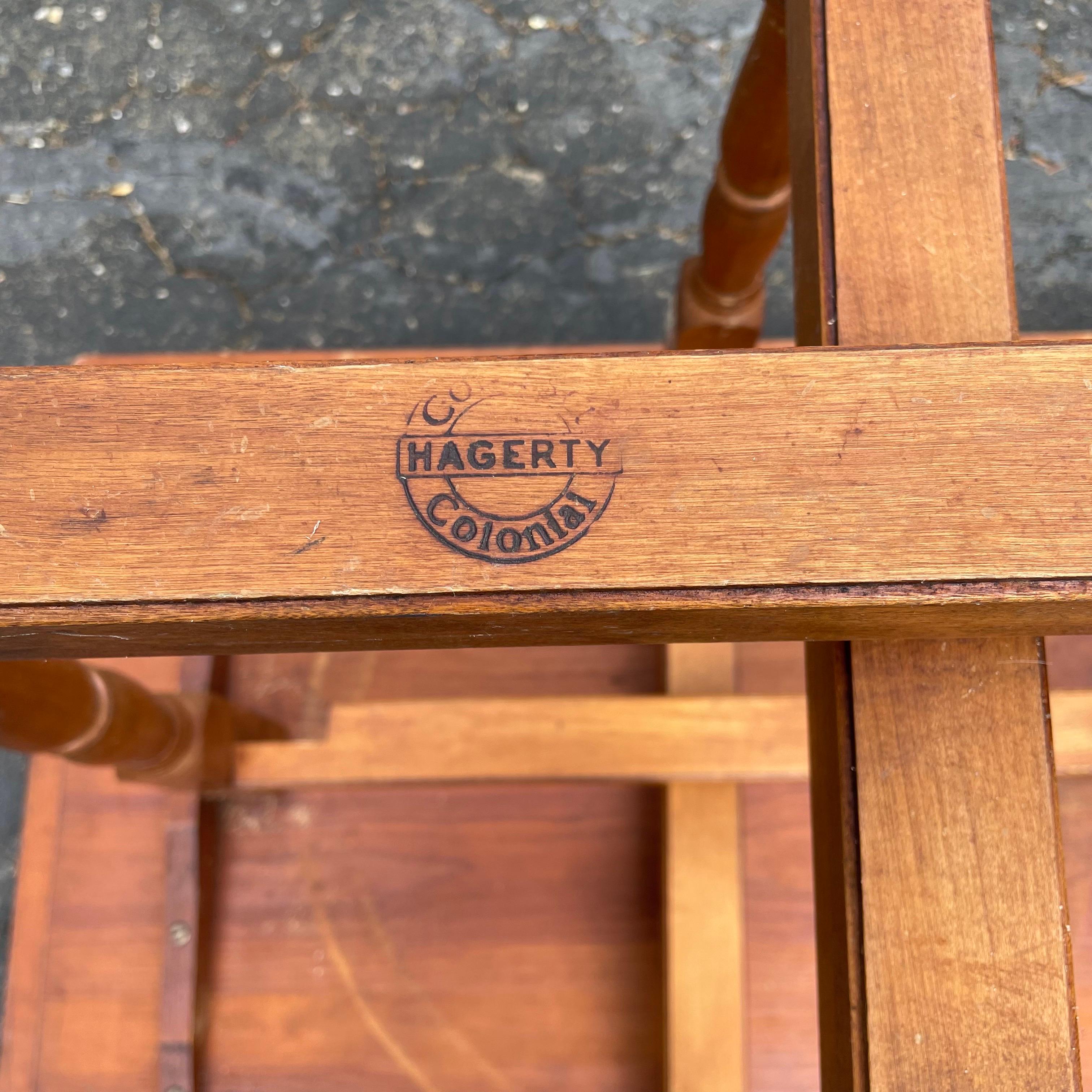 Pin Table de salle à manger ou de service pliante Early Americana en vente