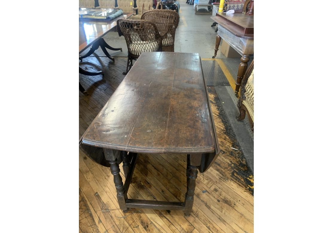 19th Century Early And Authentic Antique Oak Gate Leg Table For Sale