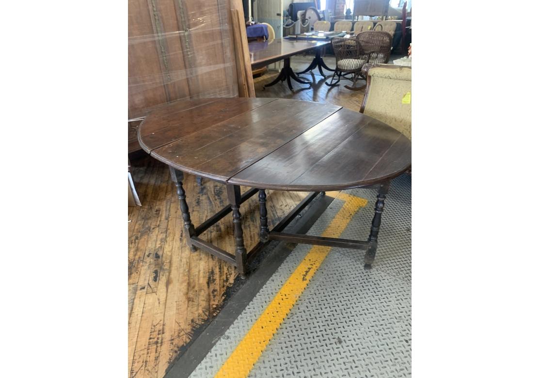 Wood Early And Authentic Antique Oak Gate Leg Table For Sale