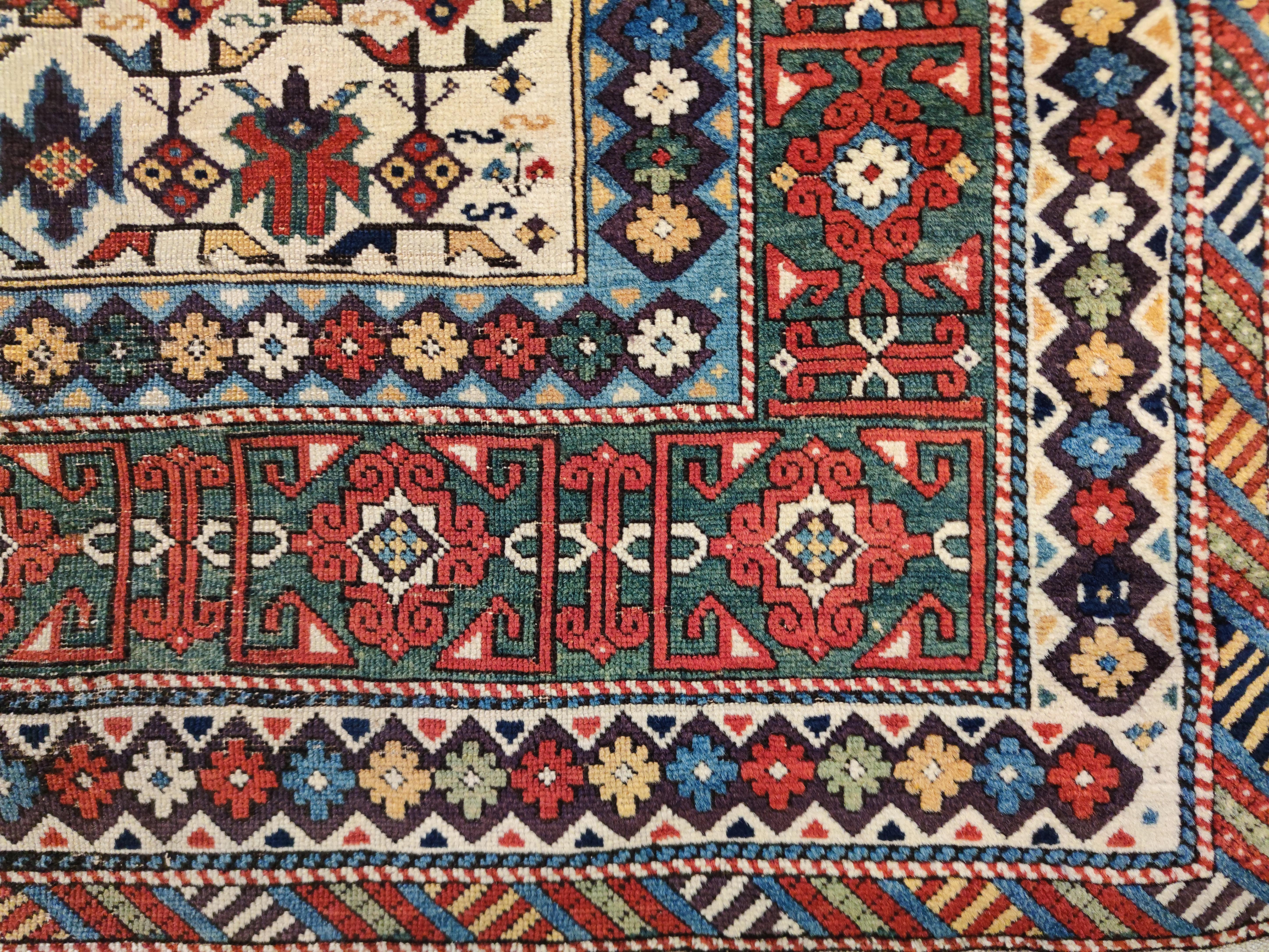 Early and Rare Antique White Ground Kuba Chi-Chi Caucasian Rug   For Sale 1